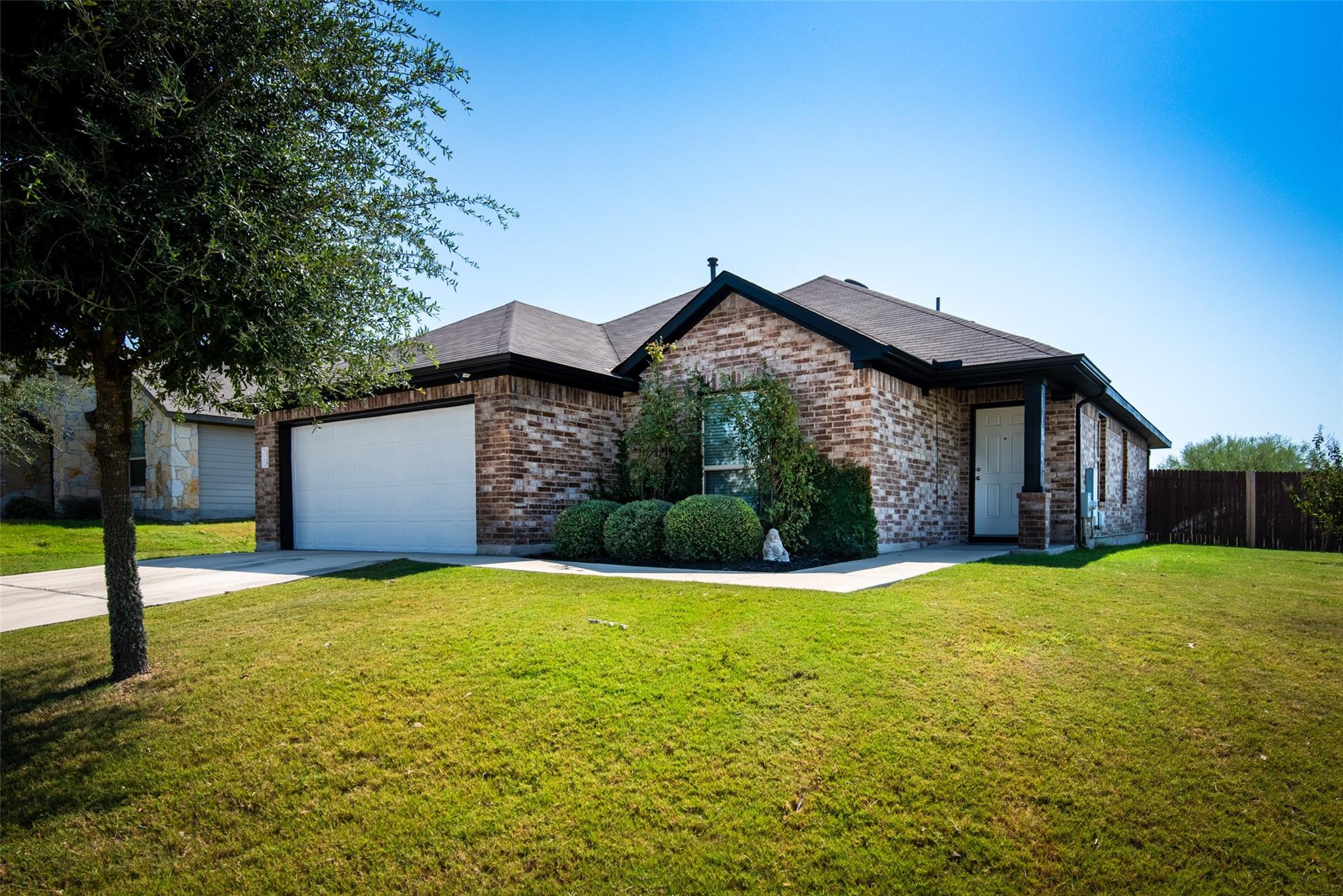 128 Diamondback Cv Property Photo 5