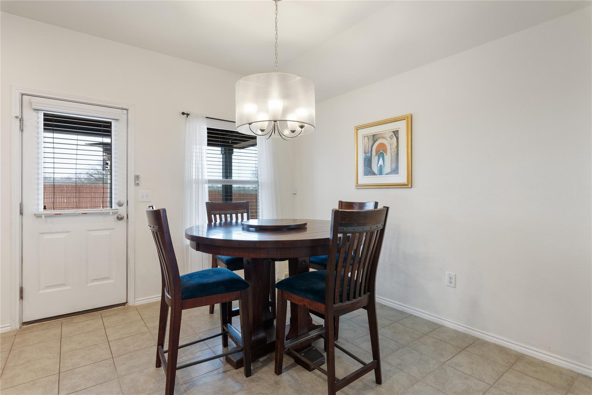 128 Diamondback Cv Property Photo 6