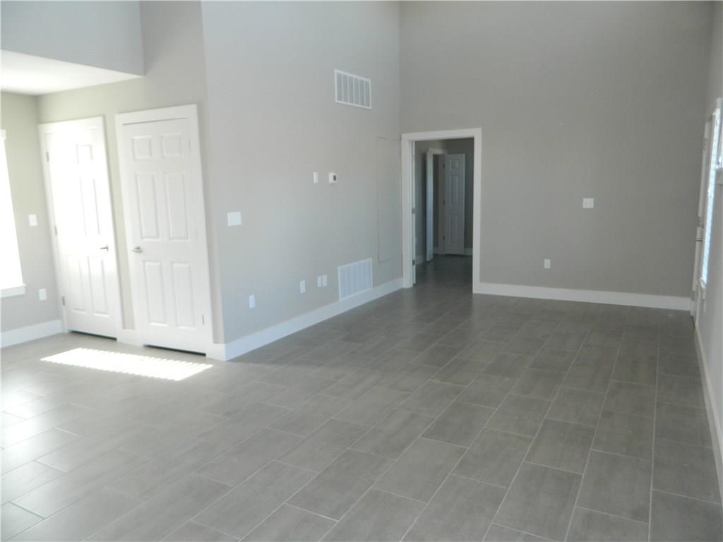 4401 Hank Ave #b Property Photo 5