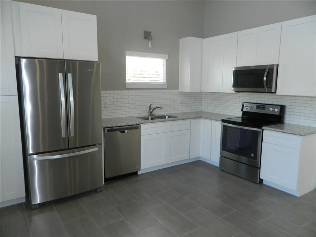 4401 Hank Ave #b Property Photo 6