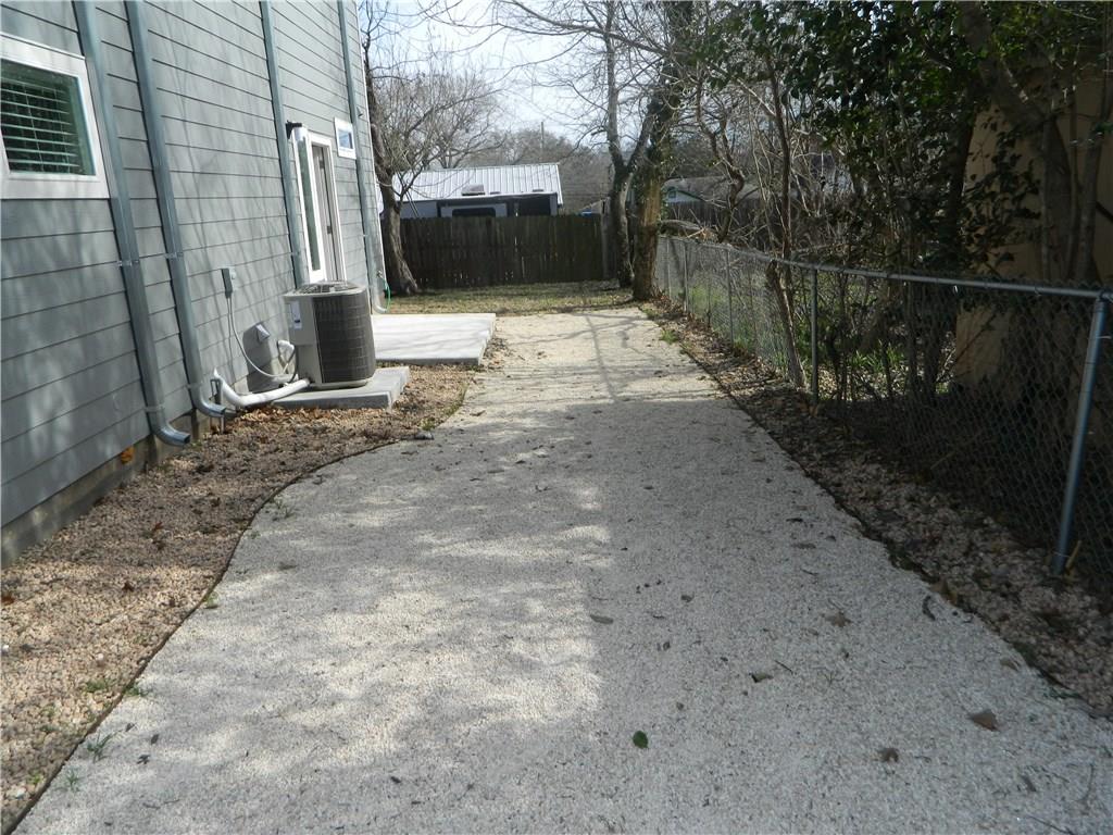 4401 Hank Ave #b Property Photo 11