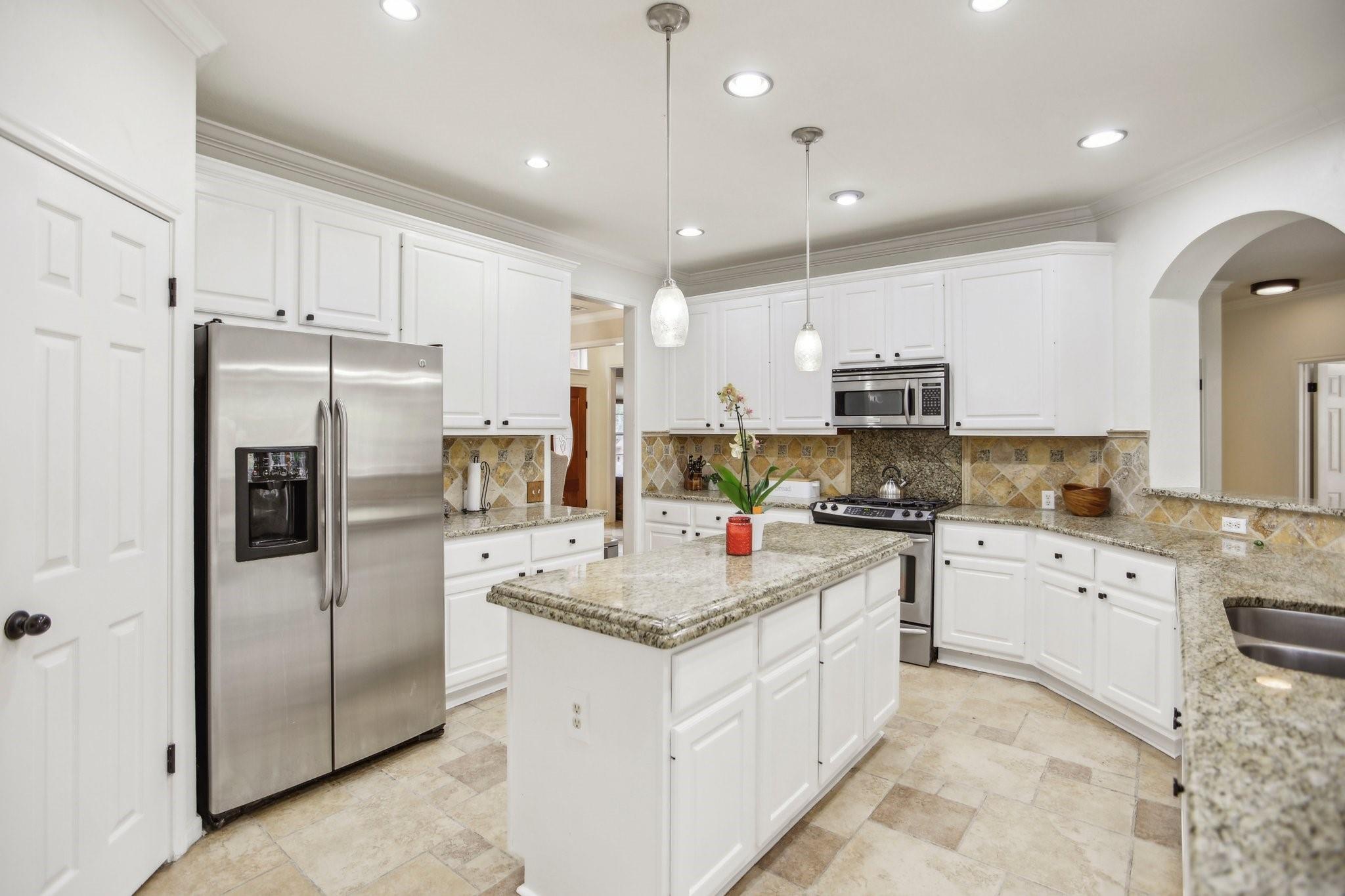 3304 Mulberry Creek Dr Property Photo