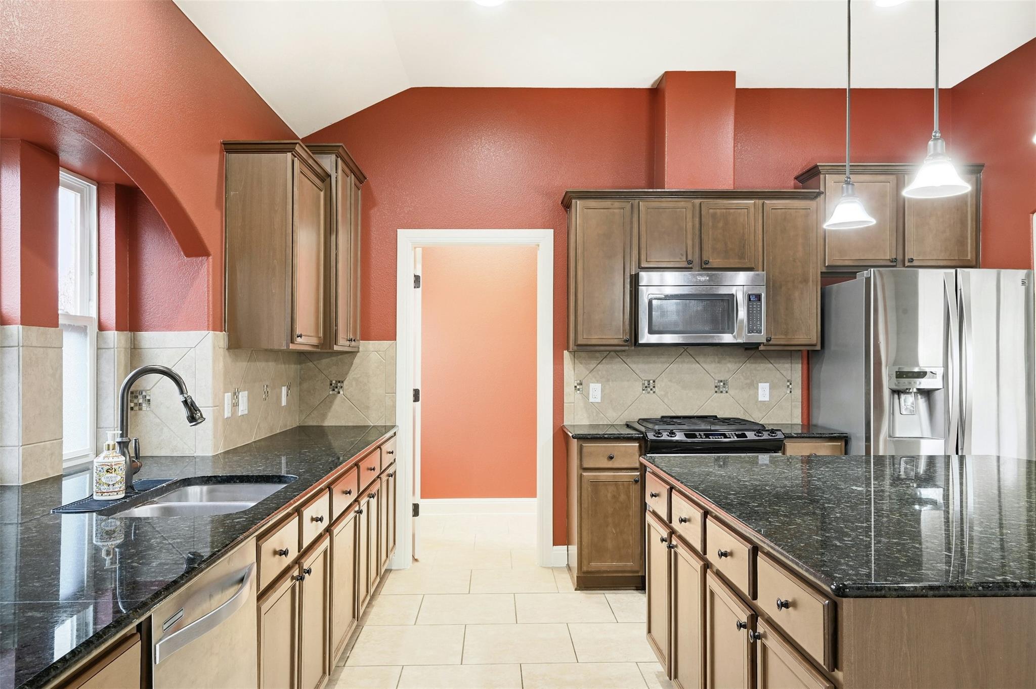 104 Turvey Cv Property Photo 15