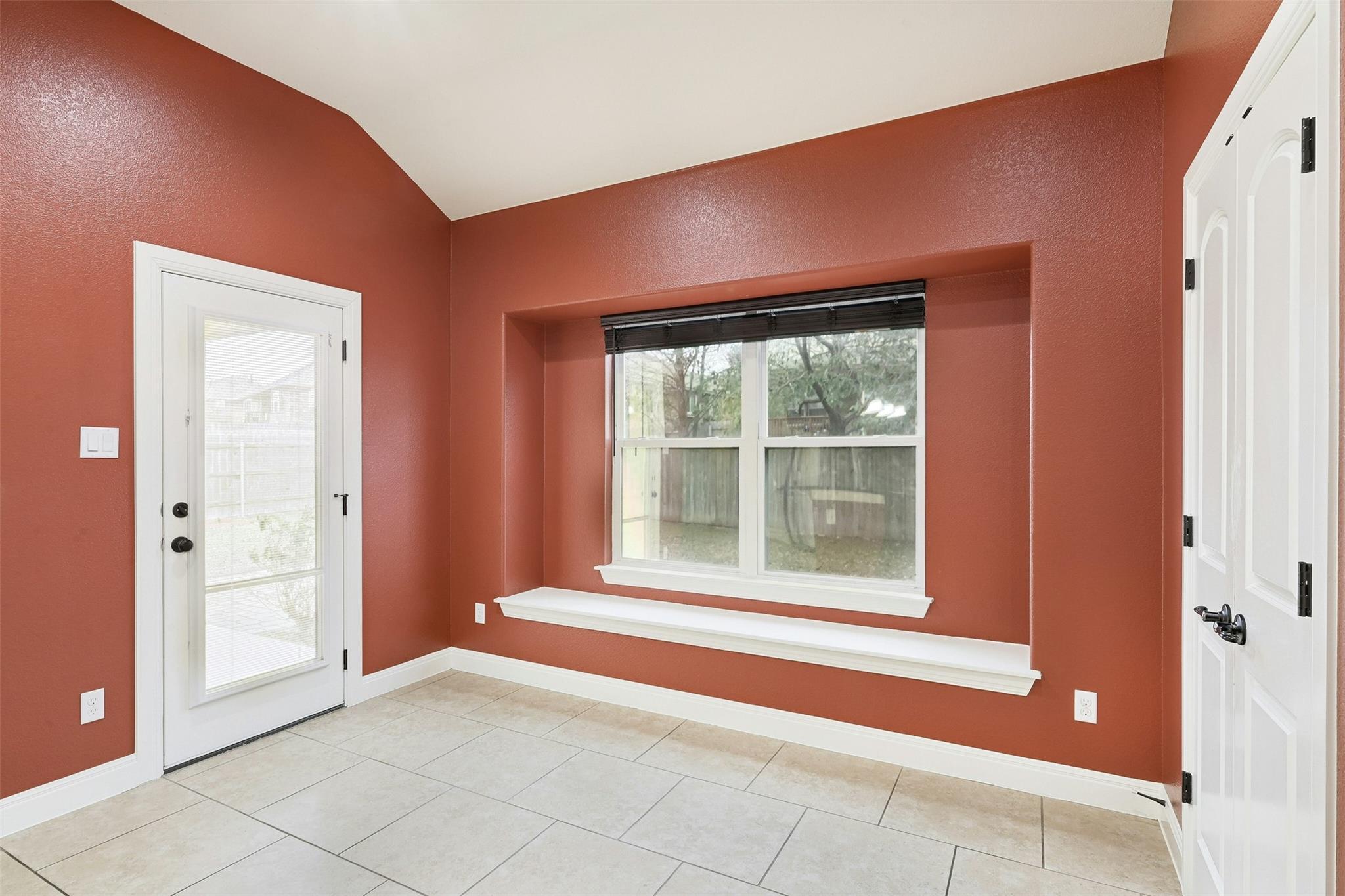 104 Turvey Cv Property Photo 17