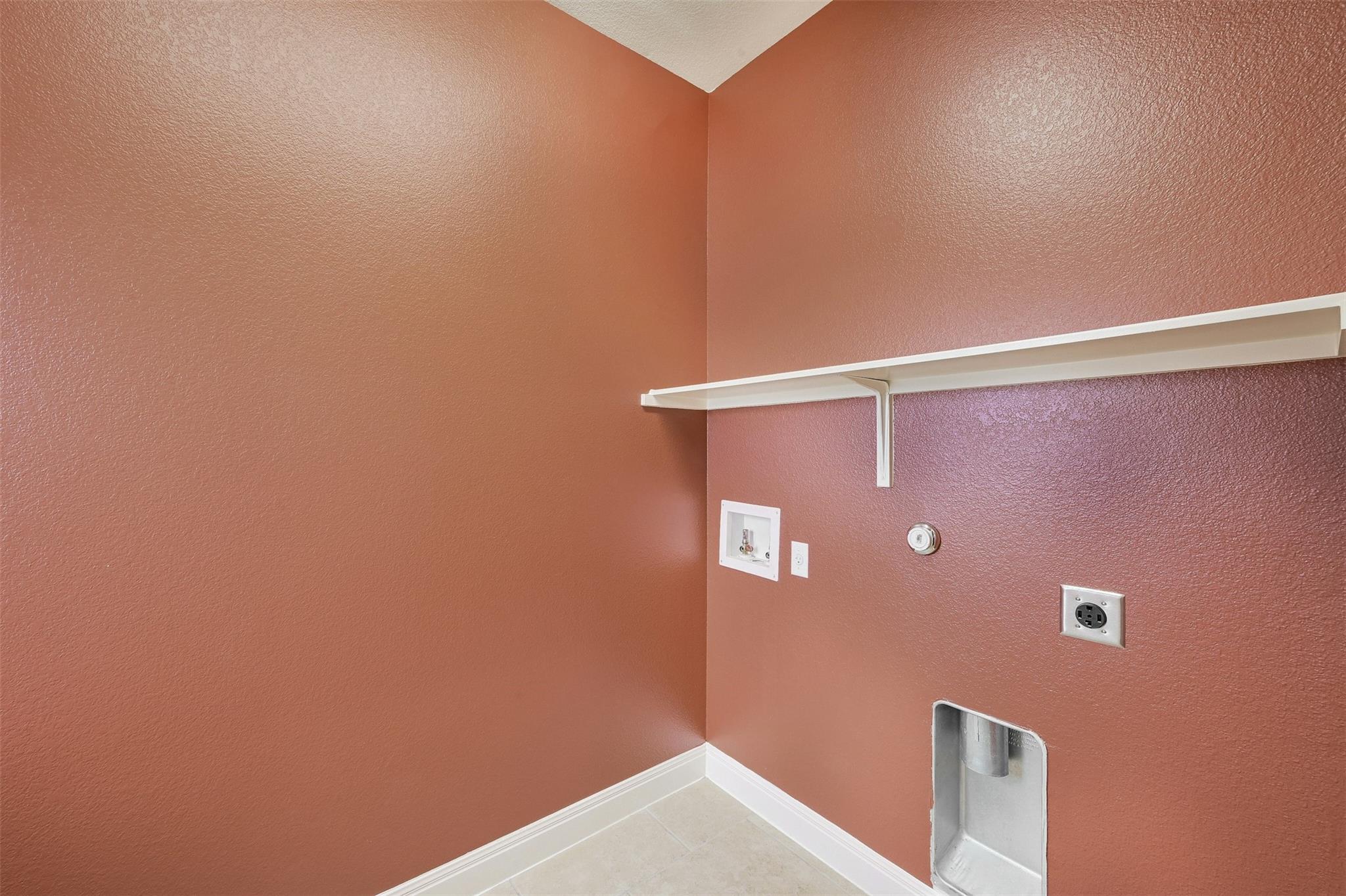 104 Turvey Cv Property Photo 18
