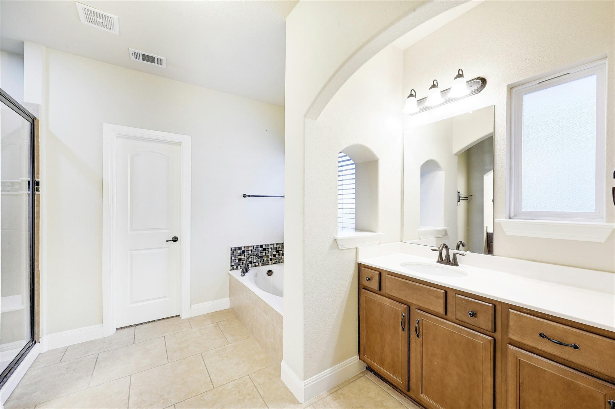 104 Turvey Cv Property Photo 23