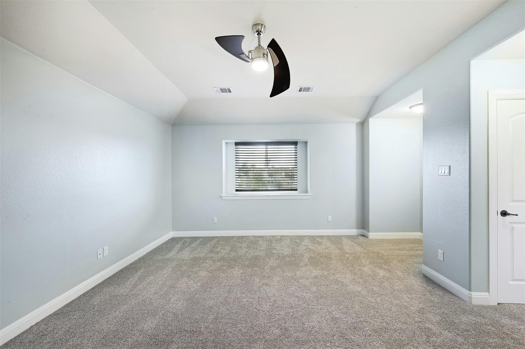 104 Turvey Cv Property Photo 31