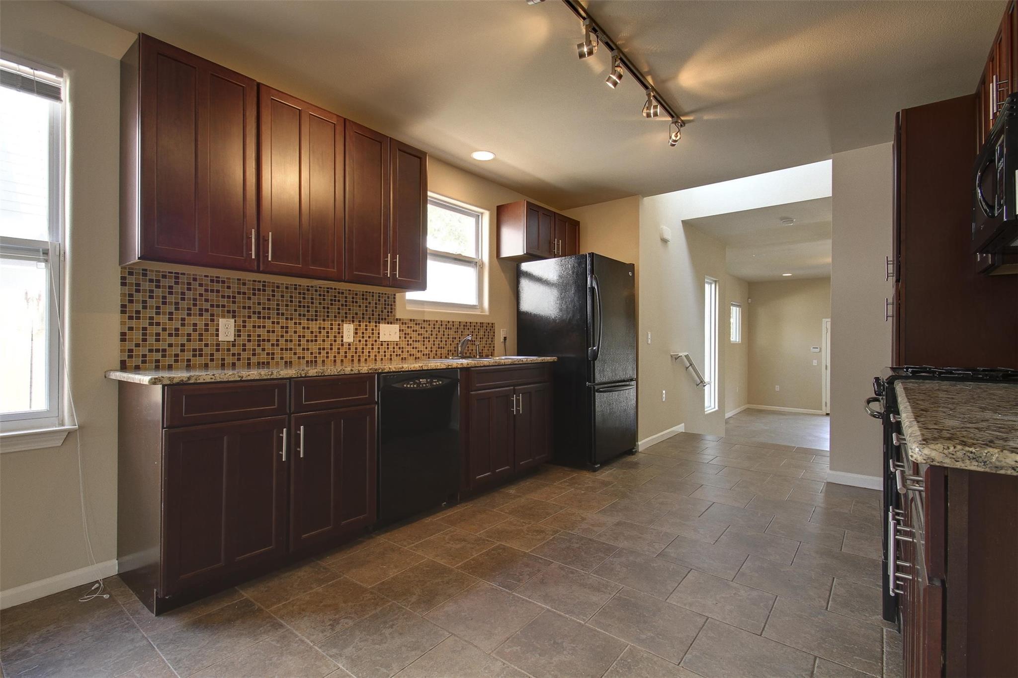 4509 Depew Ave Property Photo 6