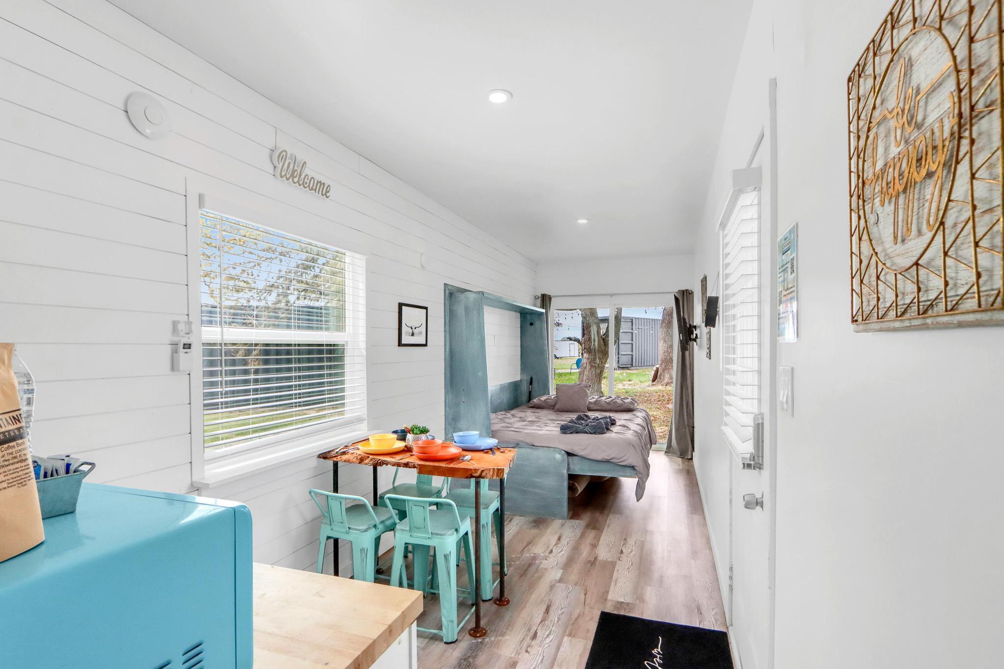 8502 E Us 290 None Property Photo 3