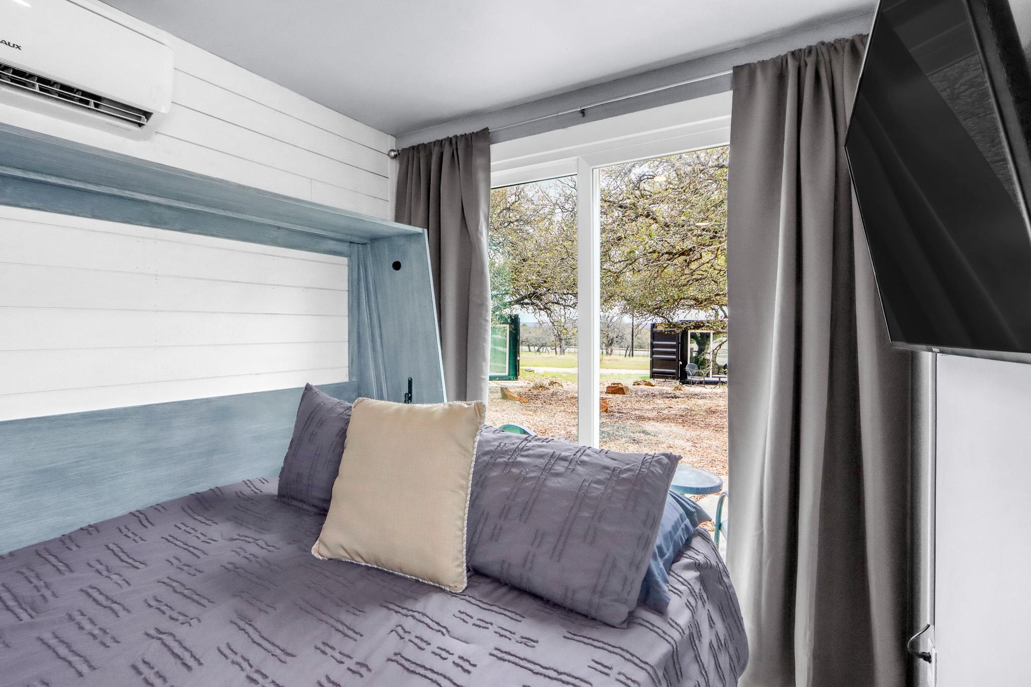 8502 E Us 290 None Property Photo 15