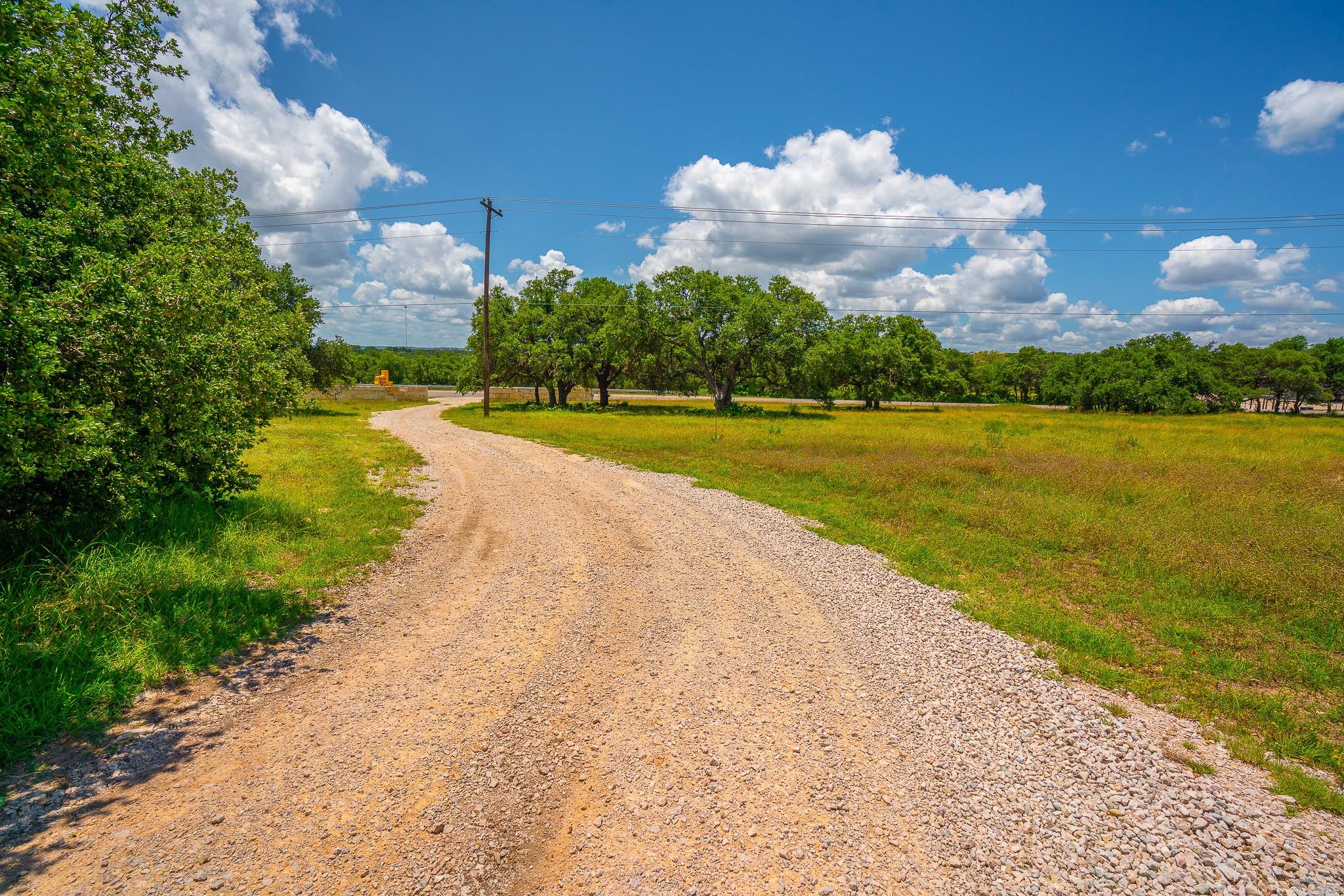 8502 E Us 290 None Property Photo 30