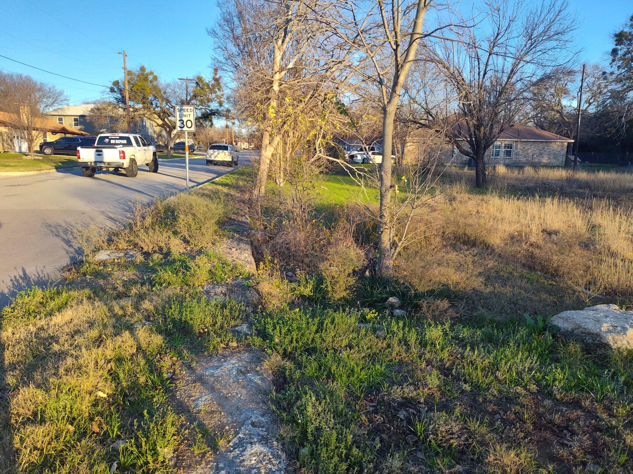 7317 Comanche Trl Property Photo 5
