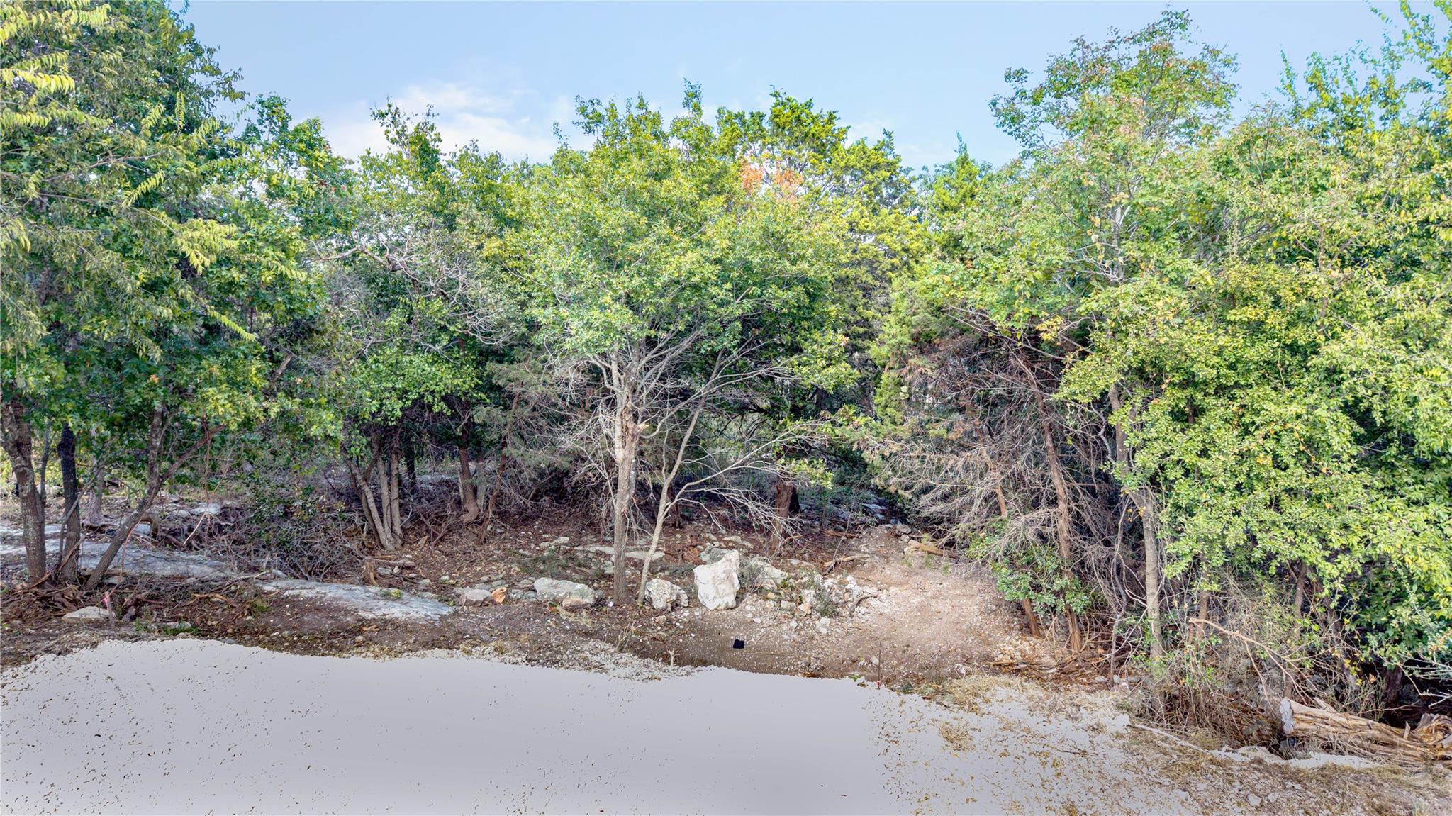 16353 Charlya Dr Property Photo 2