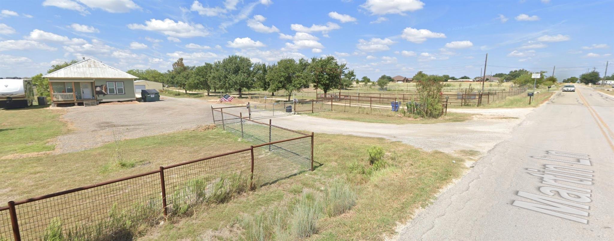 21424 Martin Ln Property Photo 14