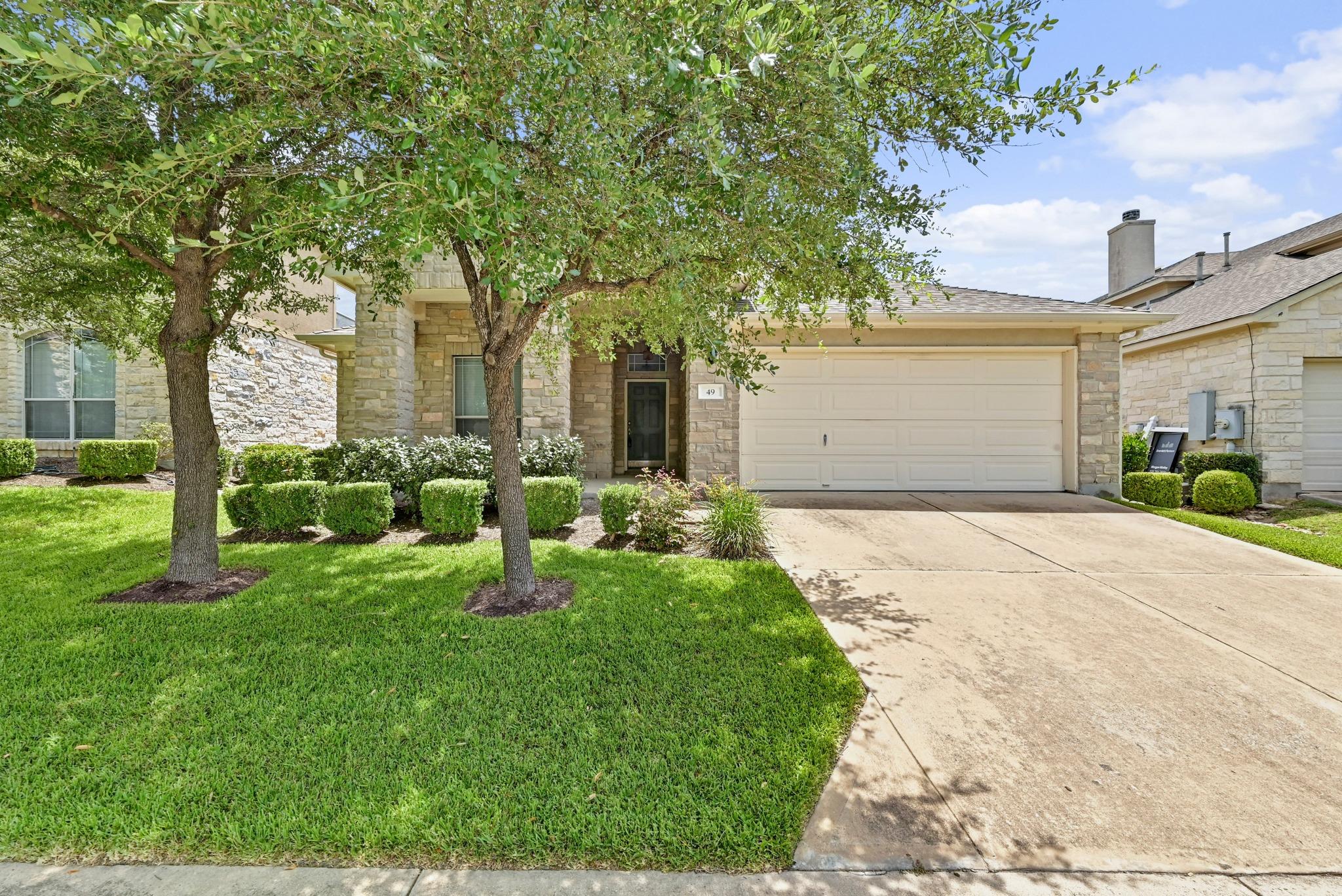 49 White Magnolia Cir Property Photo 1