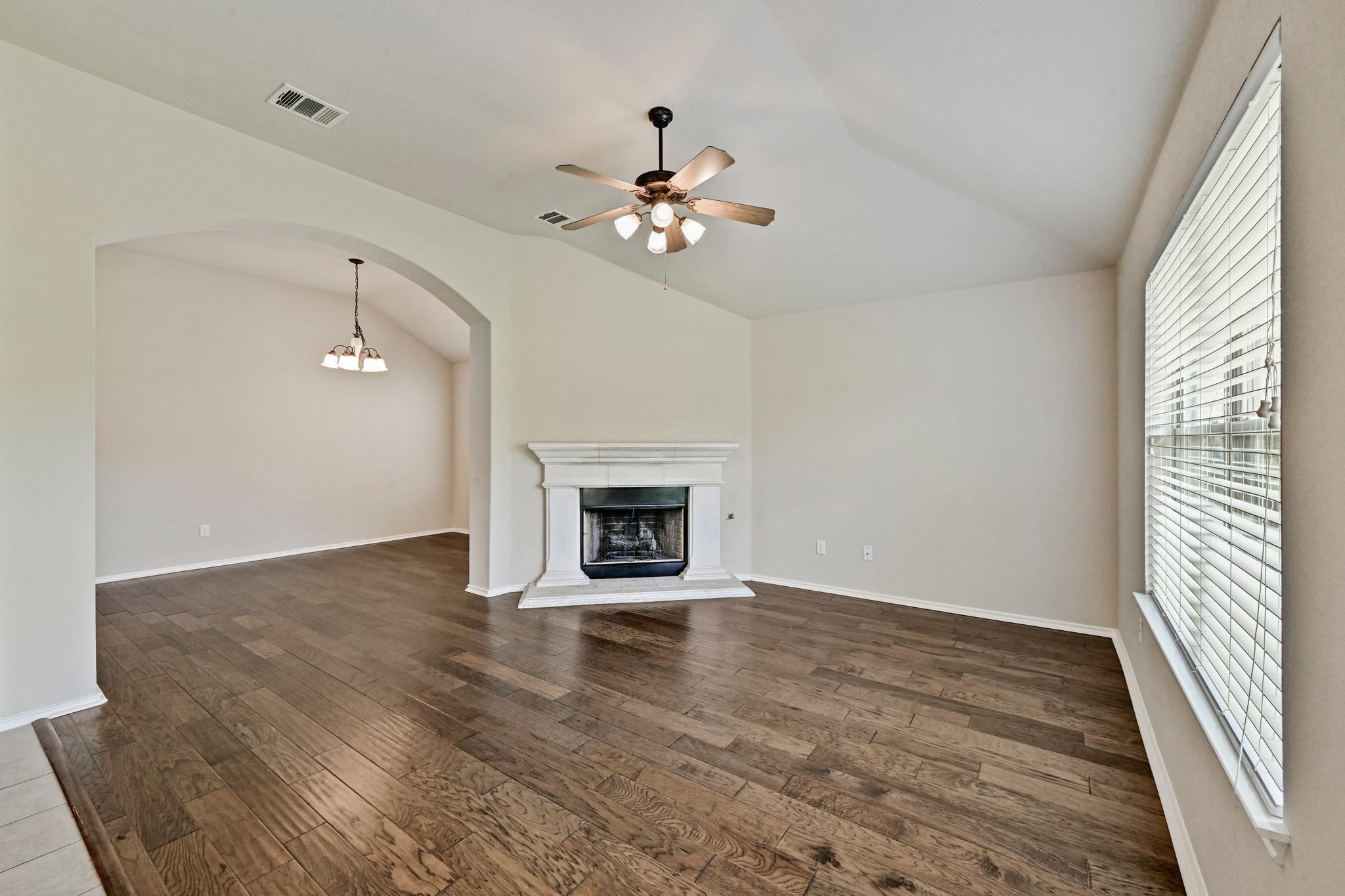49 White Magnolia Cir Property Photo 6