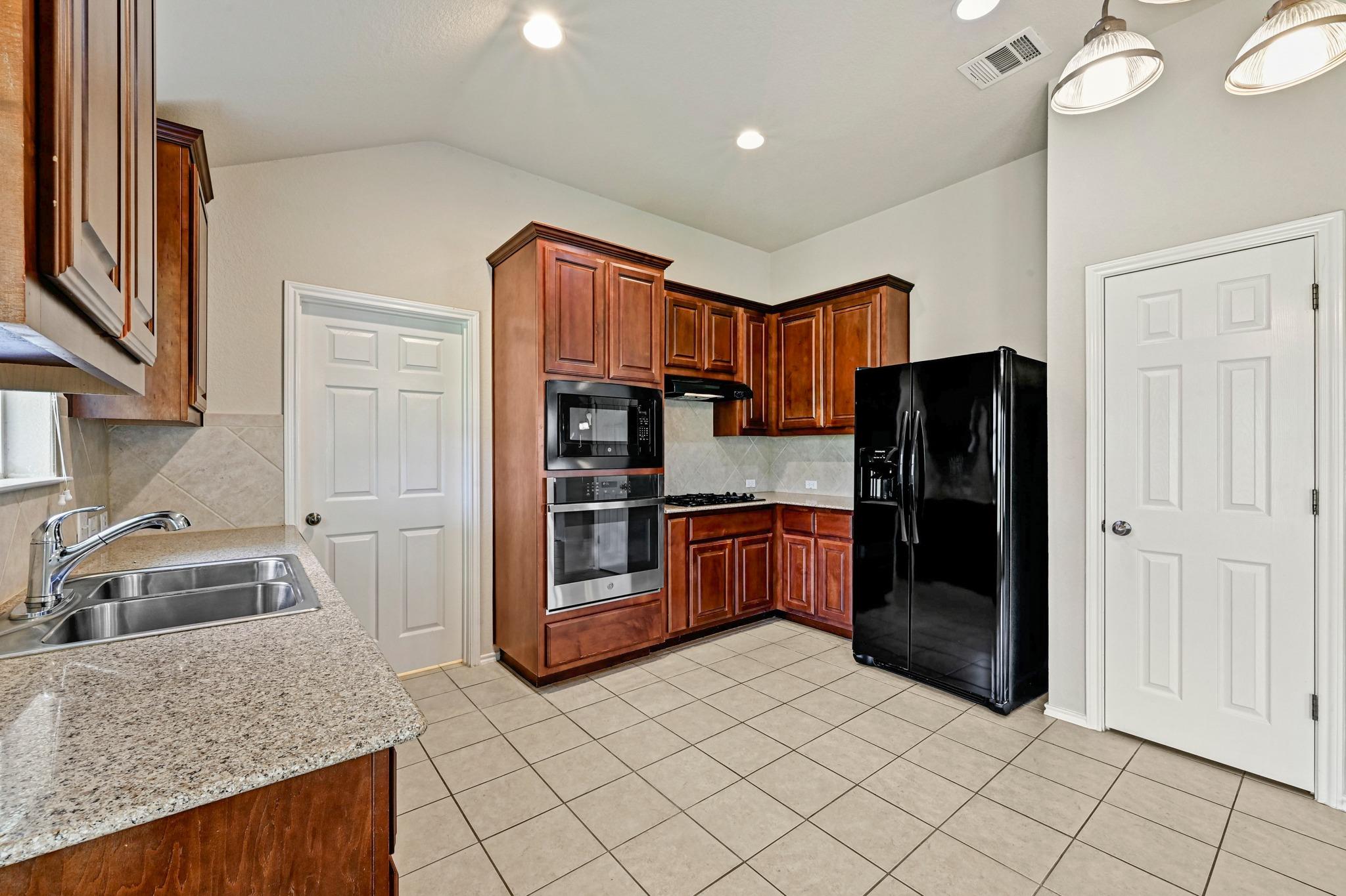49 White Magnolia Cir Property Photo 10