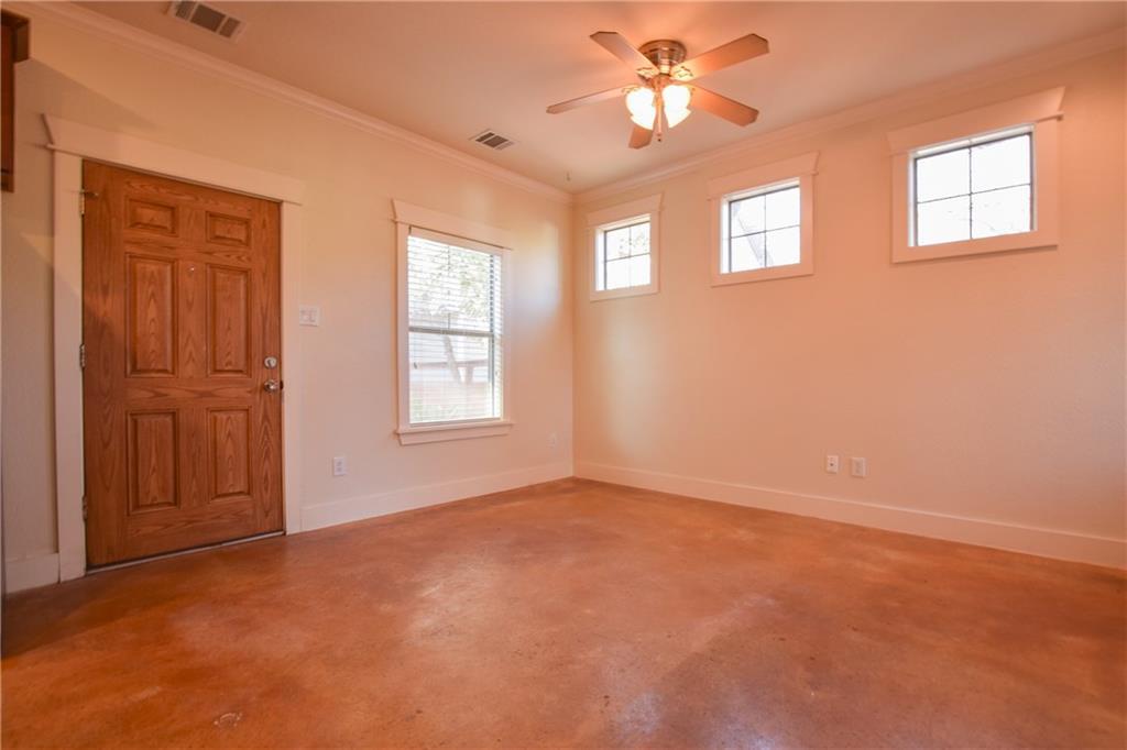 5405 Avenue H None #b Property Photo 5