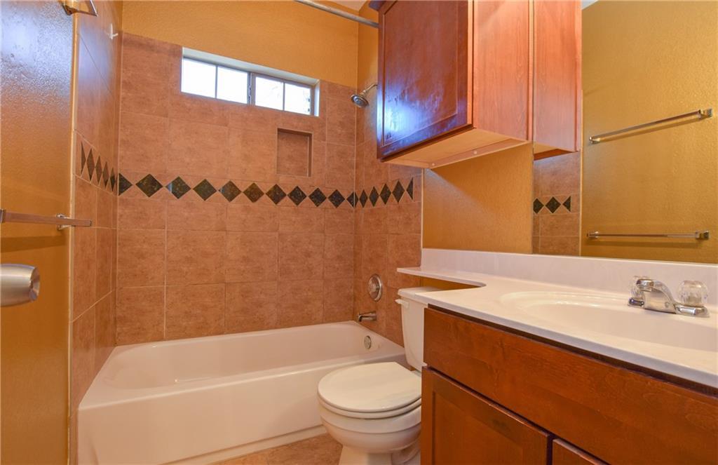 5405 Avenue H None #b Property Photo 11
