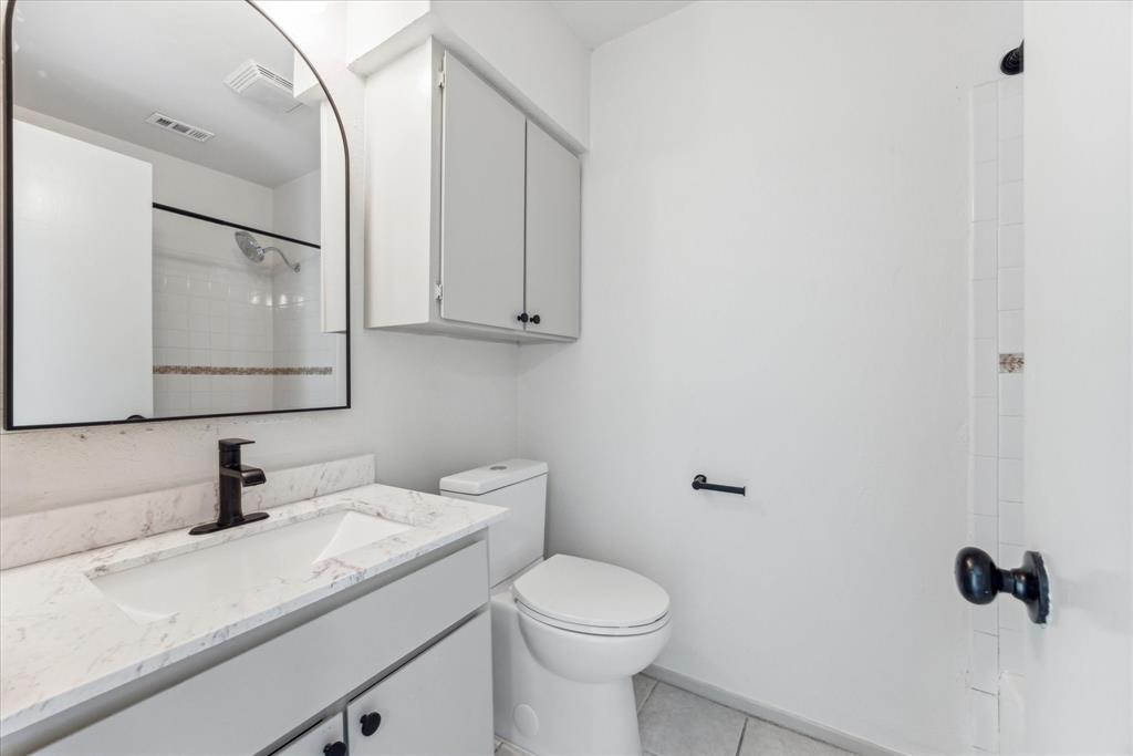 807 Castle Ridge Rd #a Property Photo 9