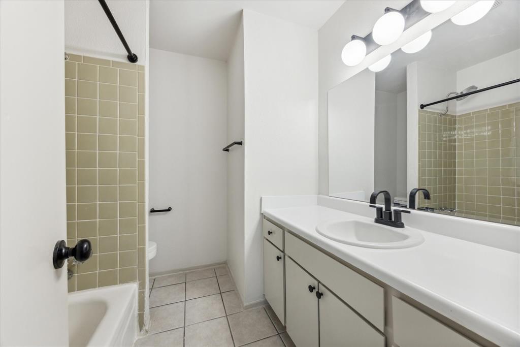 807 Castle Ridge Rd #a Property Photo 12
