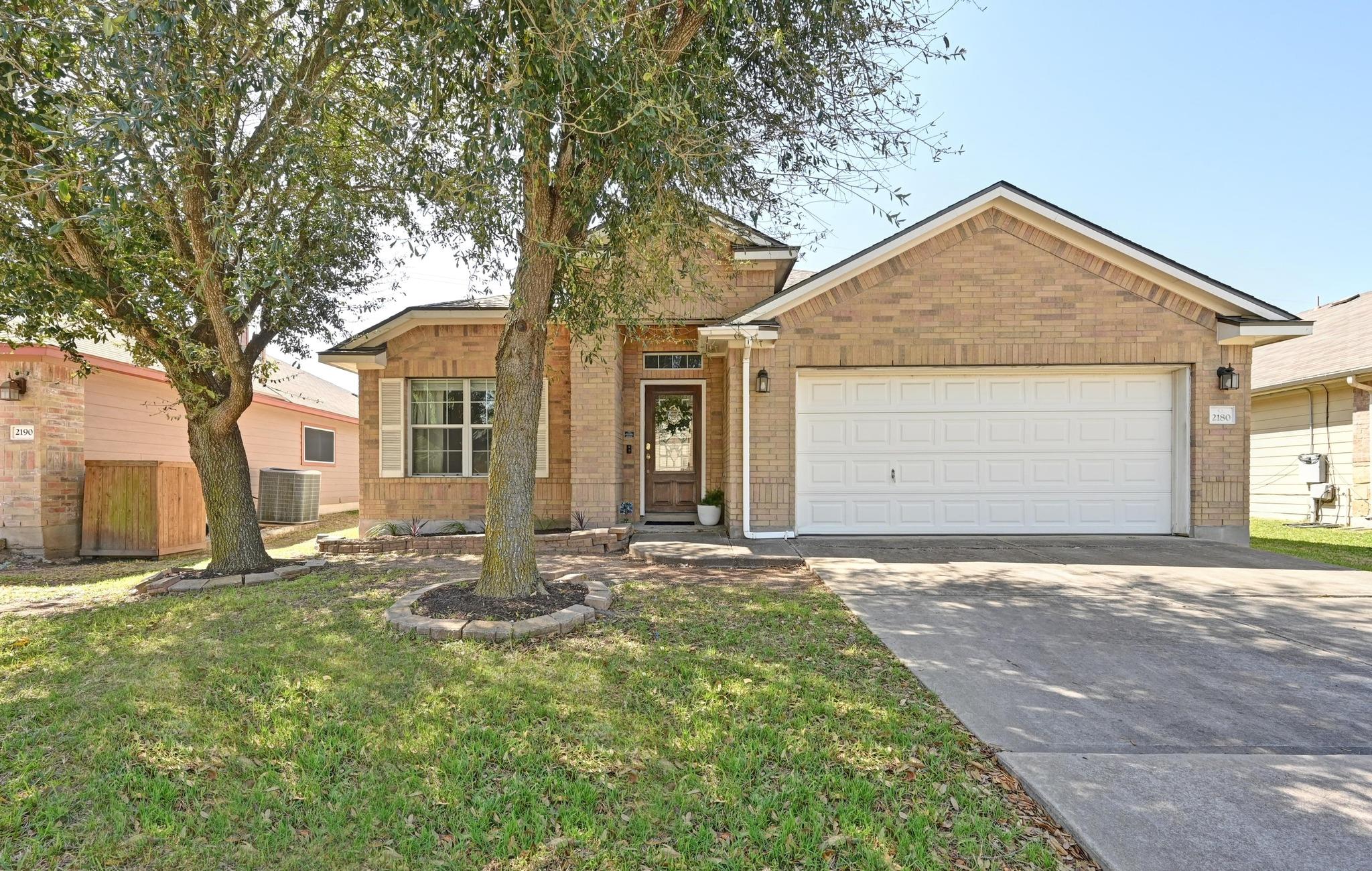 Armando Chapa Real Estate Listings Main Image