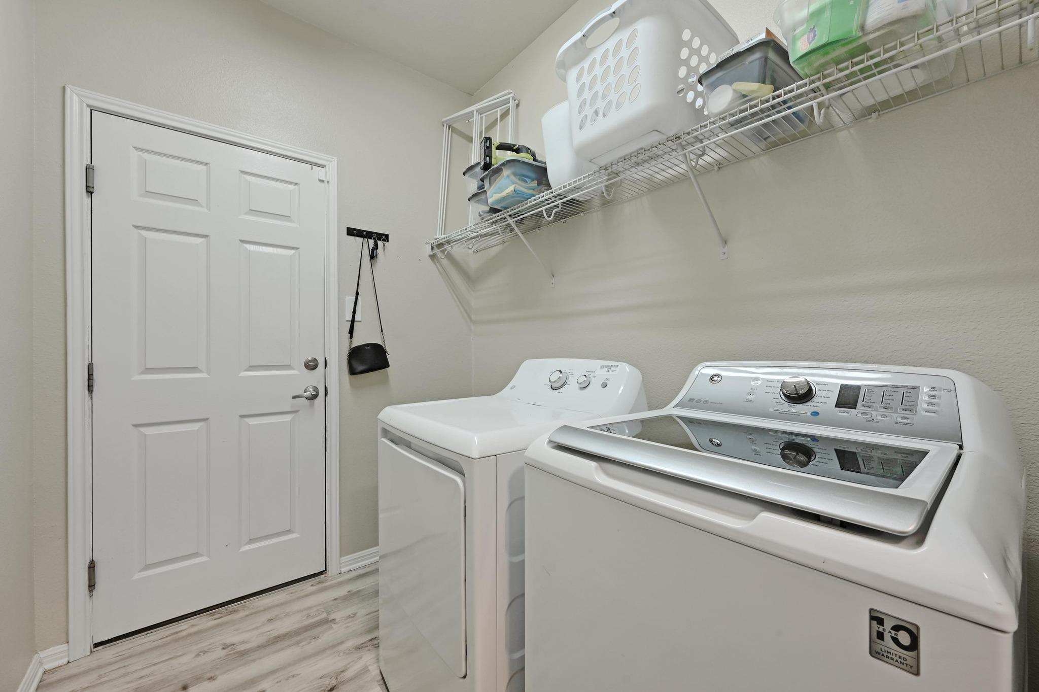 2180 Intrepid Dr Property Photo 19