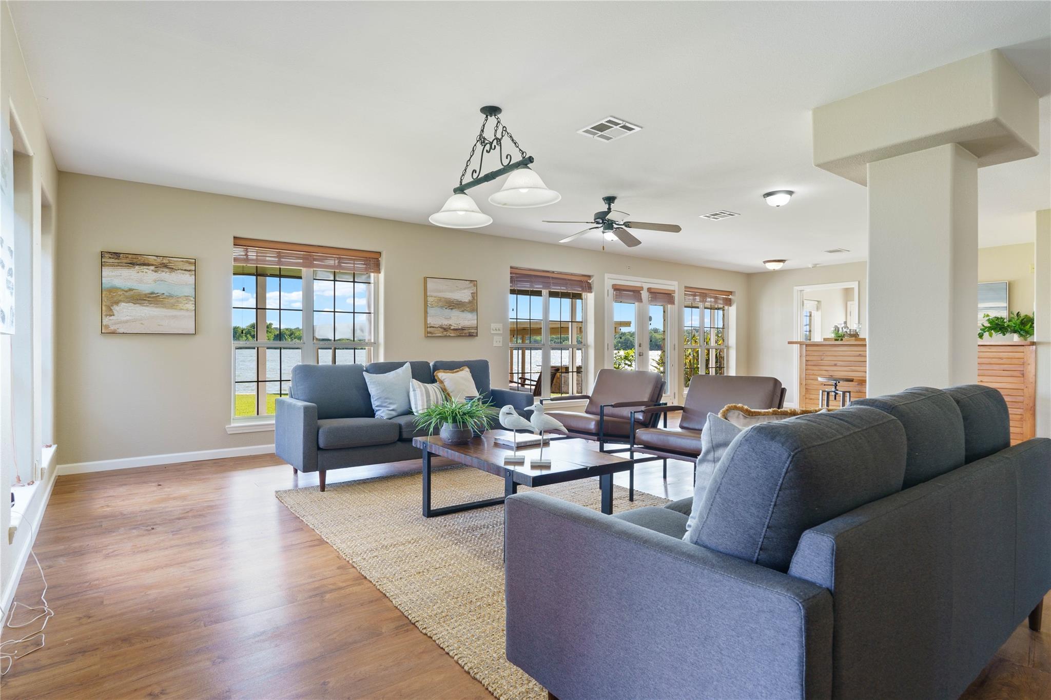 130 Circle Pt Property Photo 18