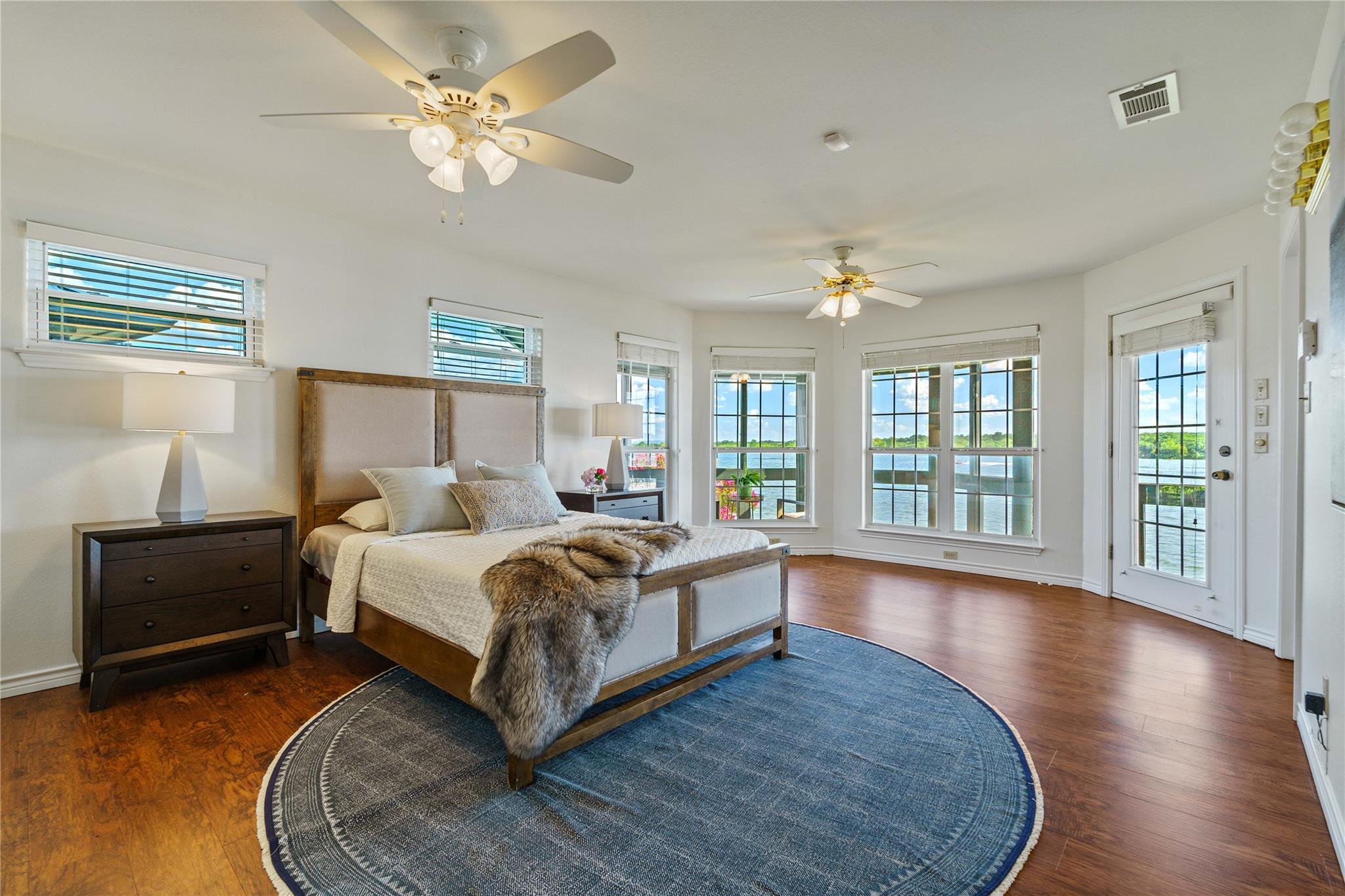 130 Circle Pt Property Photo 22
