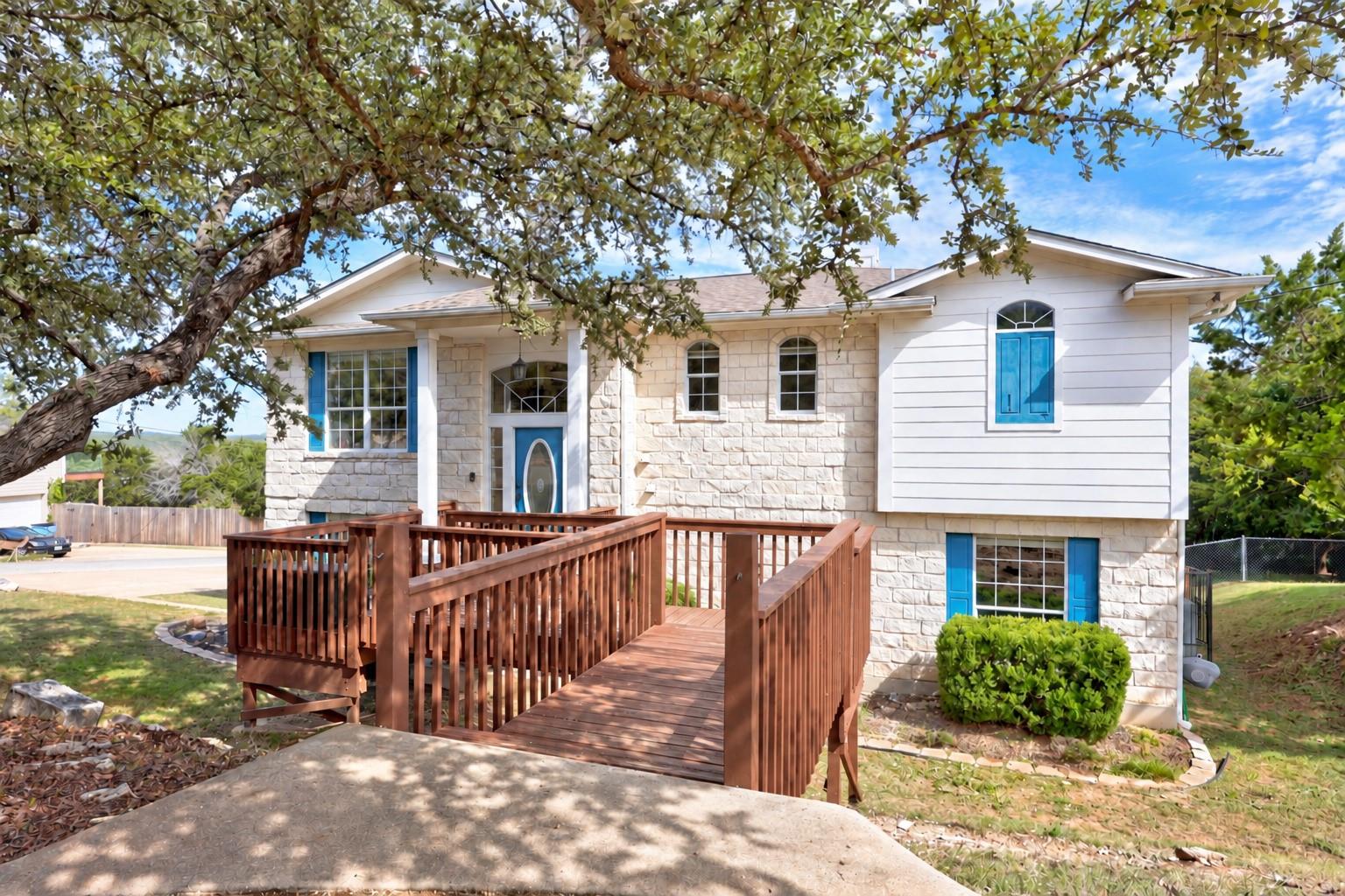 21338 Mount View Dr Property Photo 1