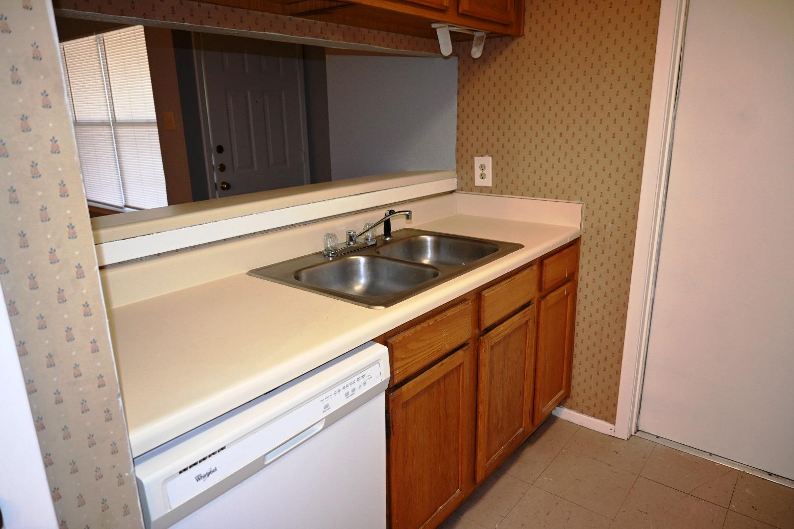 817 Lexington Rd Property Photo 4