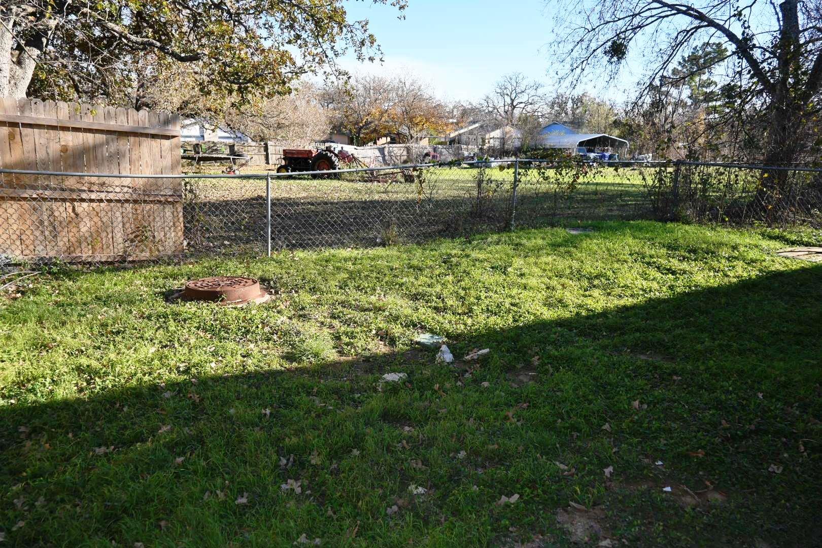 817 Lexington Rd Property Photo 22