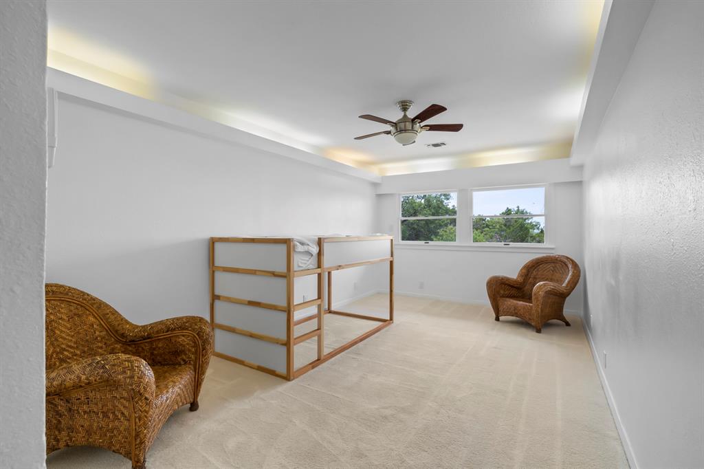 3935 Lago Vista Dr Property Photo 20