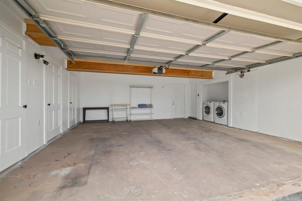 3935 Lago Vista Dr Property Photo 32