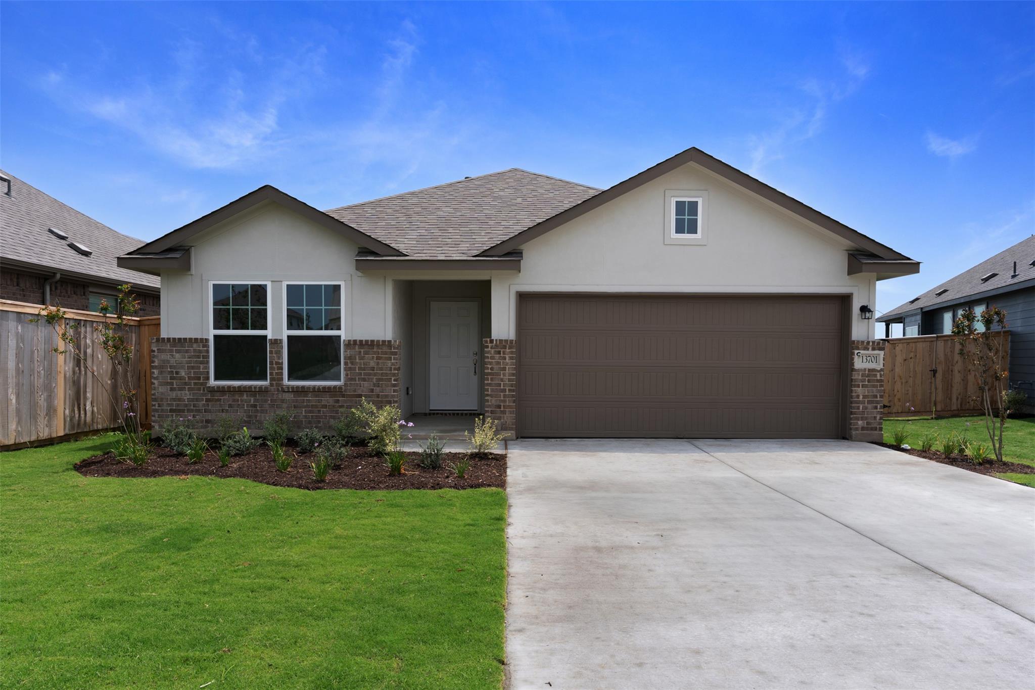 13804 Ryan Range Ln Property Photo 1