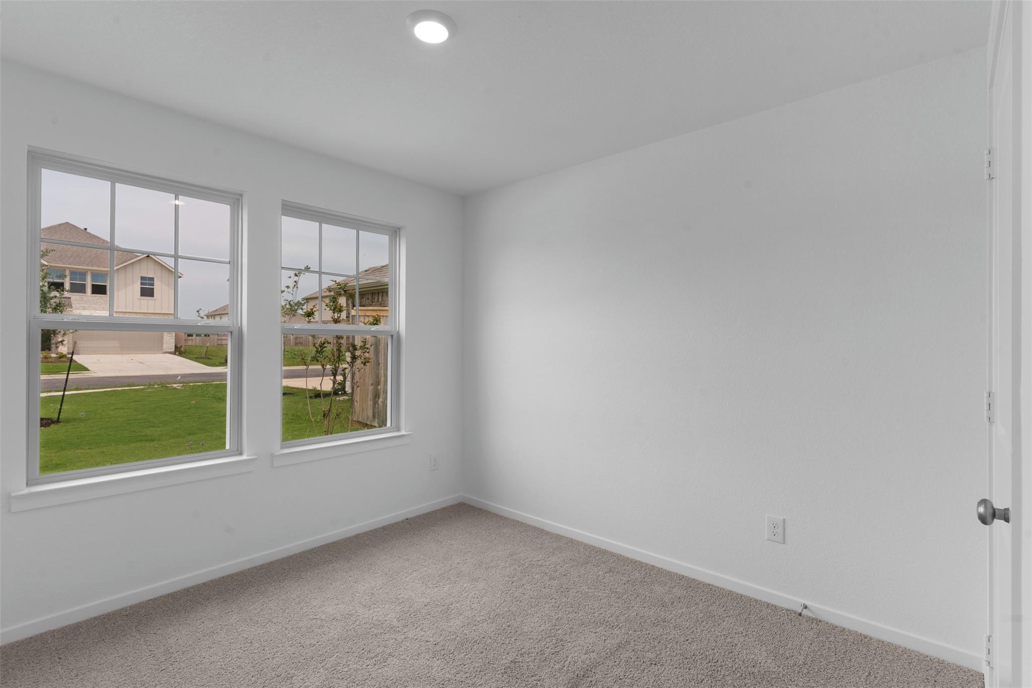 13804 Ryan Range Ln Property Photo 4