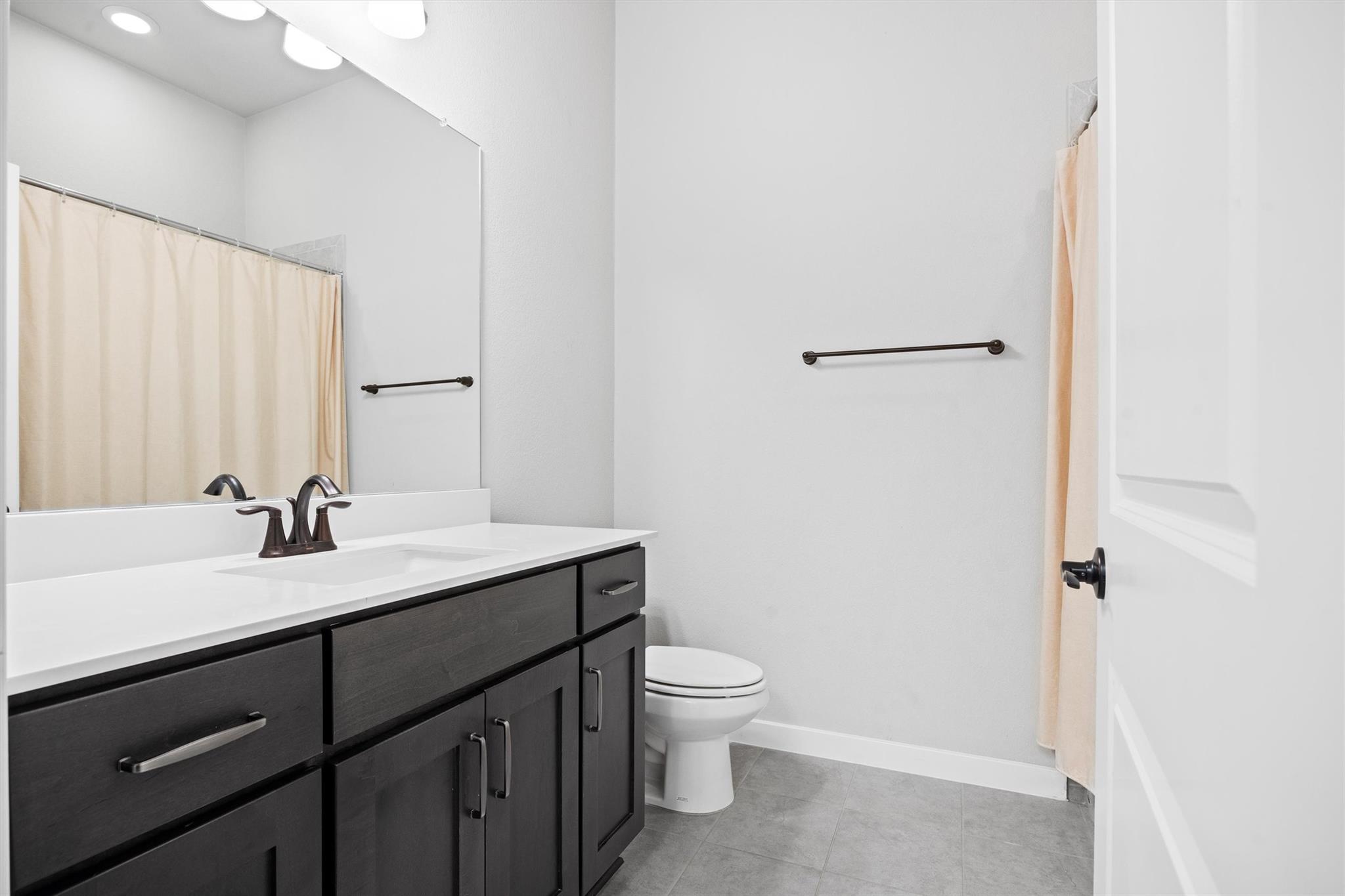 8205 Bestride Bnd Property Photo 13