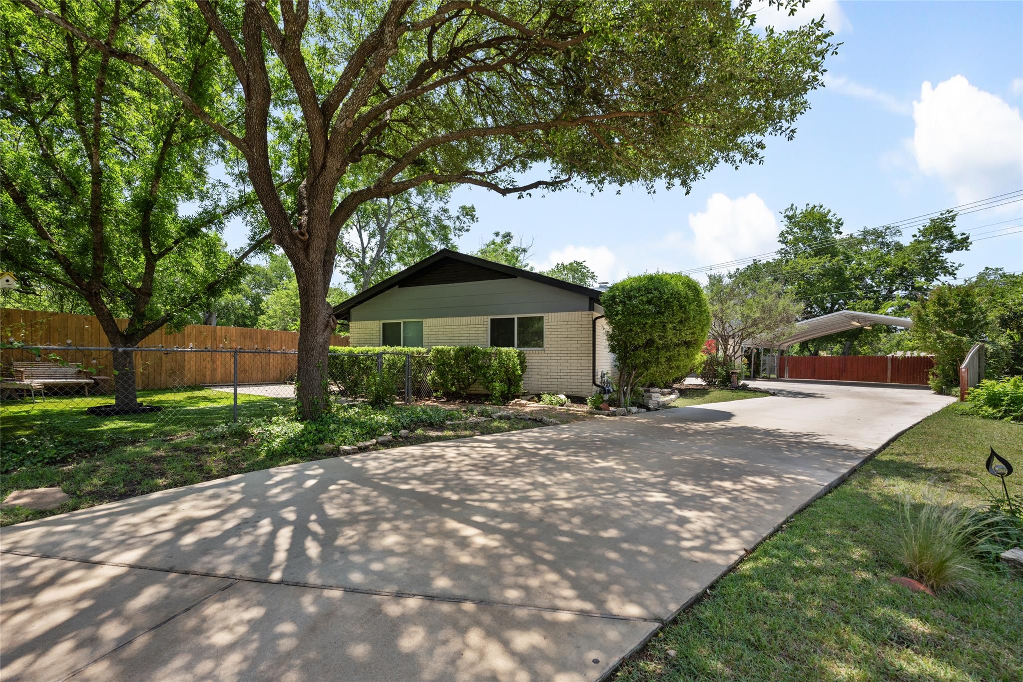8500 Woodstone Dr None Property Photo 1