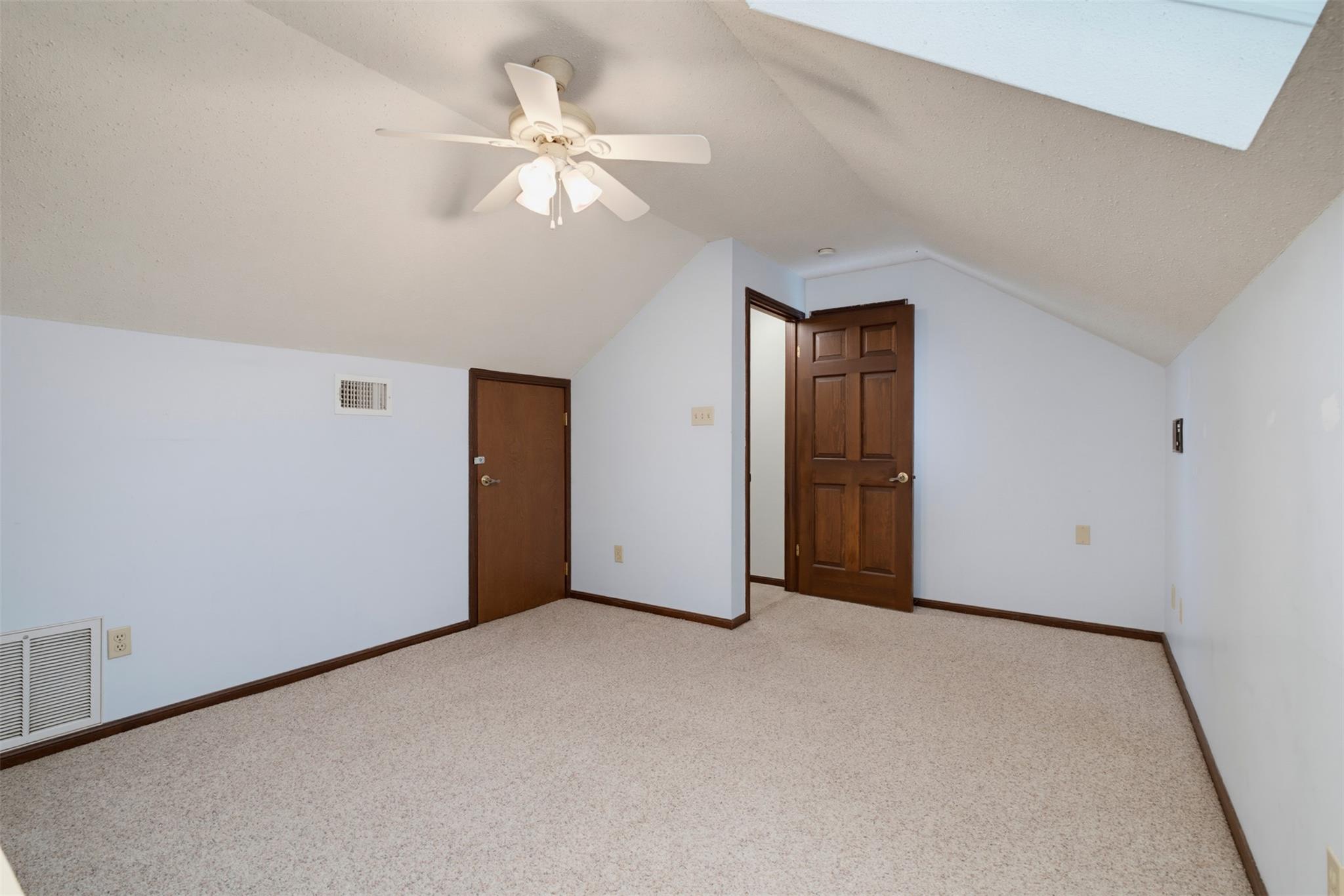 1901 Skyles Rd Property Photo 22