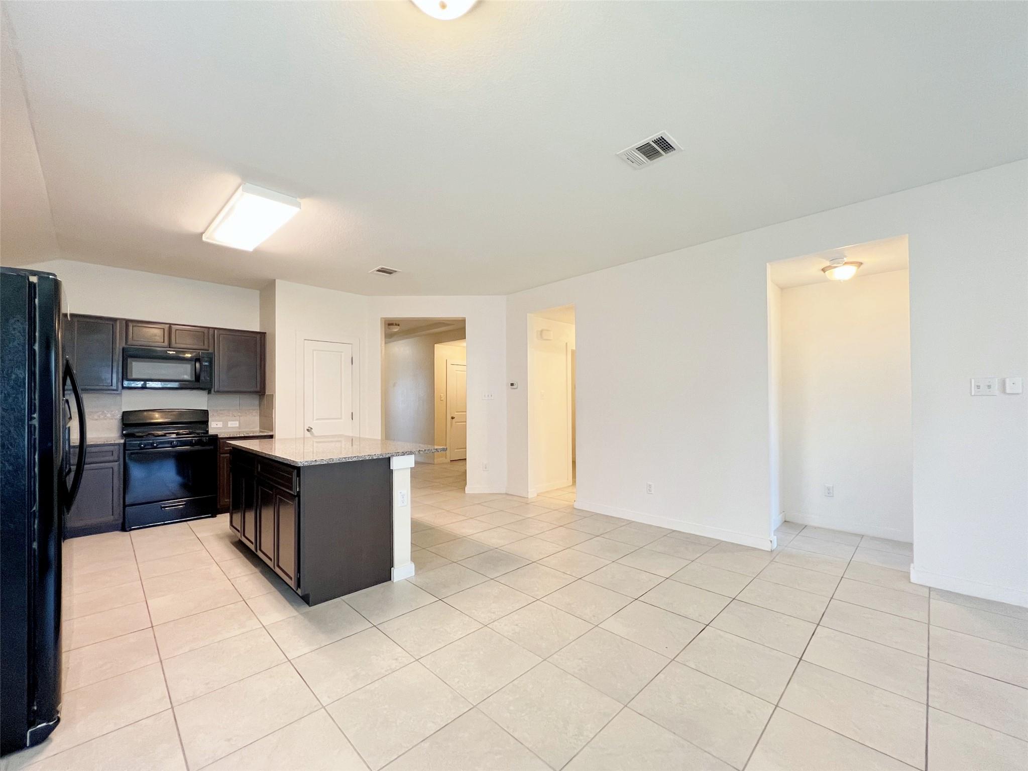 5772 Corsica Loop Property Photo 8