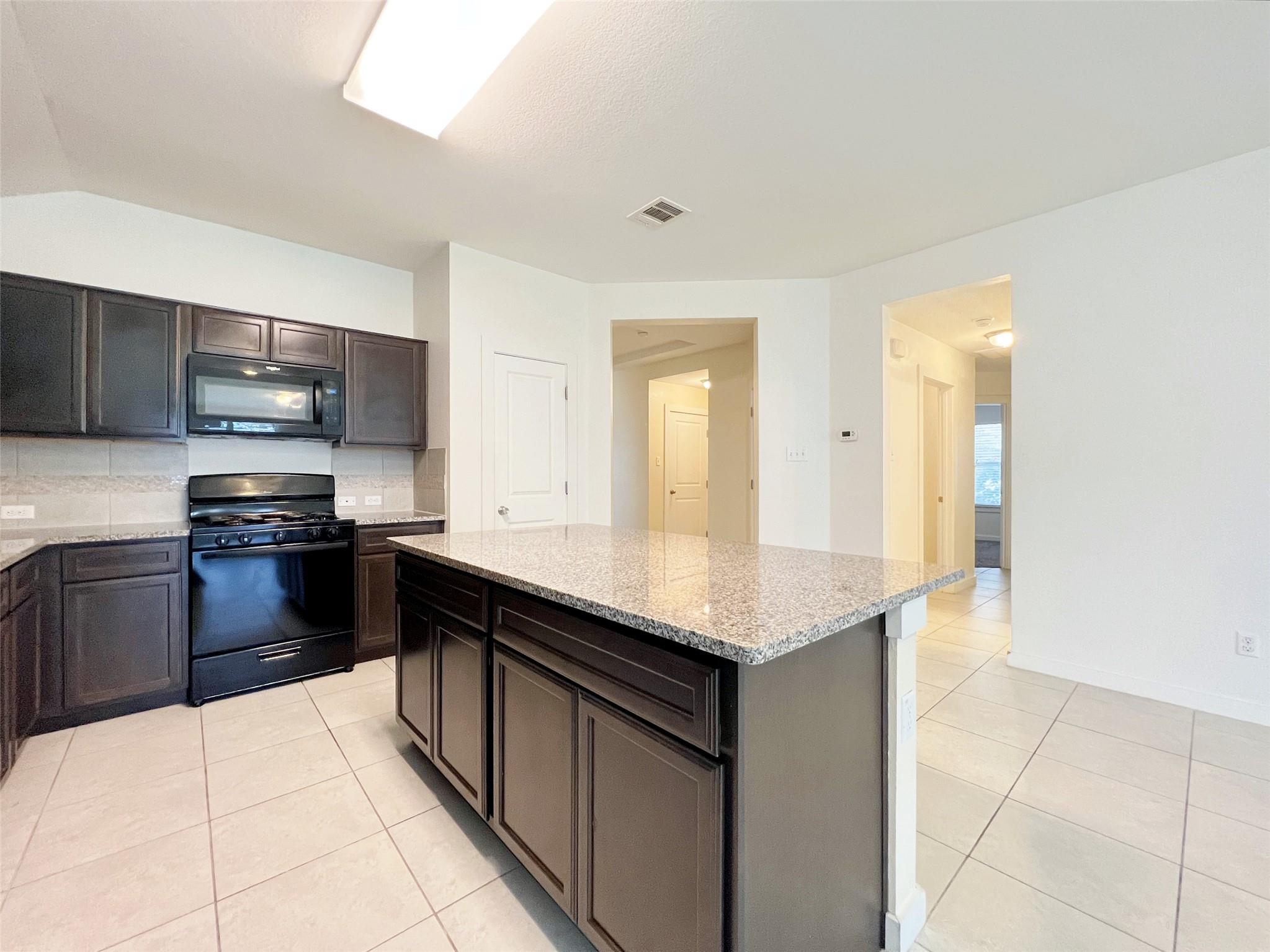 5772 Corsica Loop Property Photo 12