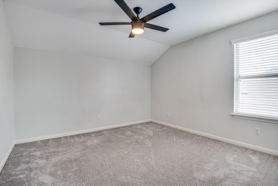 628 Bottle Brush Dr Property Photo 16
