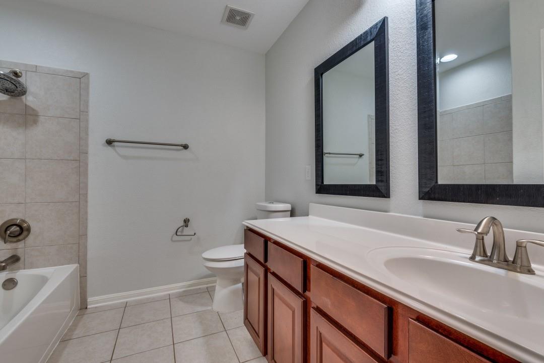 628 Bottle Brush Dr Property Photo 17