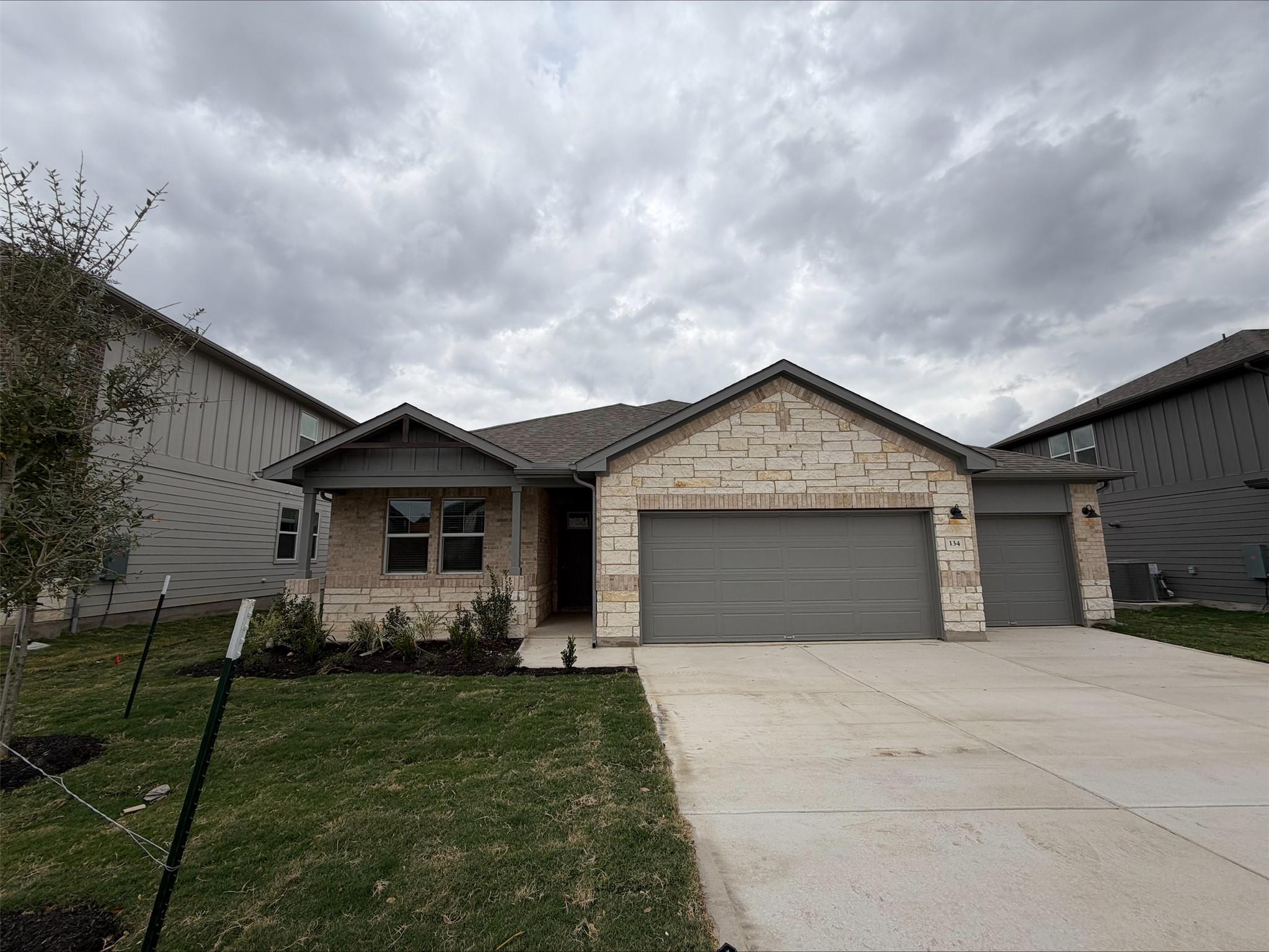 6952504 Property Photo 1