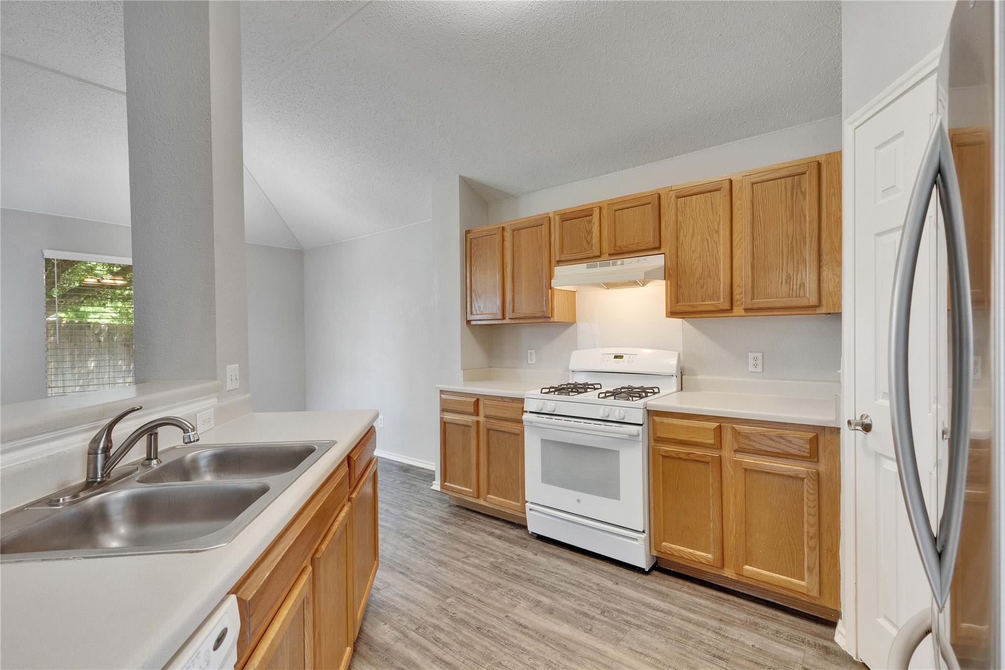 1403 Gulf Way Property Photo 5