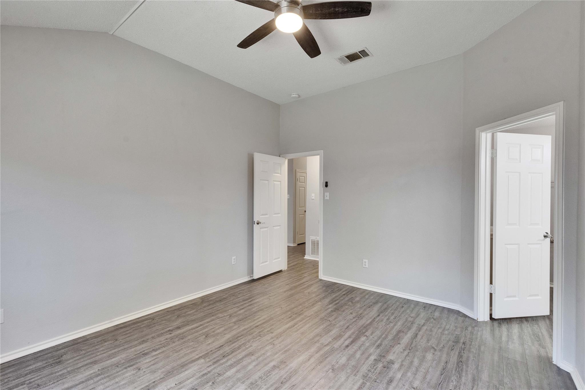 1403 Gulf Way Property Photo 12