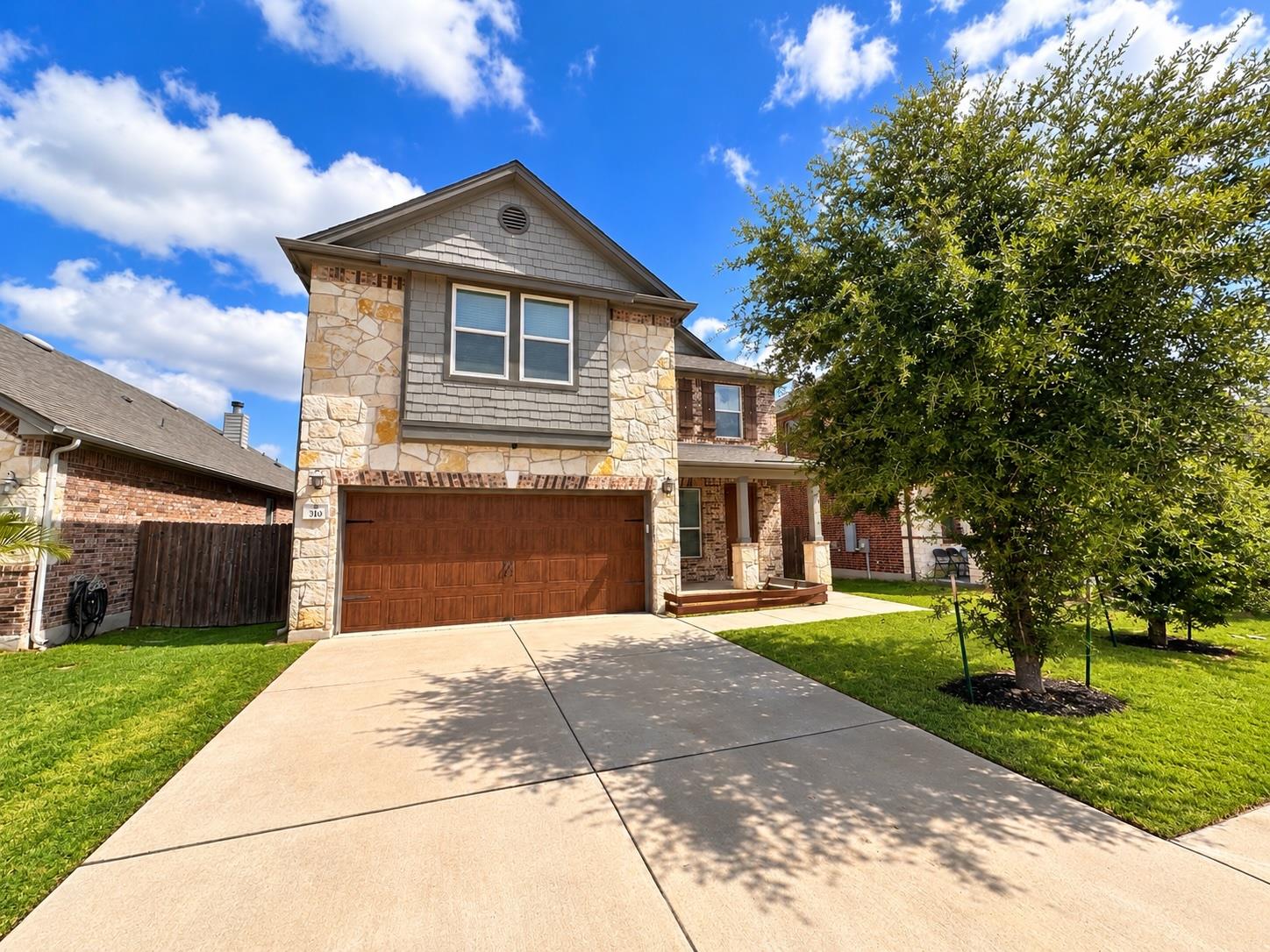 310 Kaden Prince Dr Property Photo 1