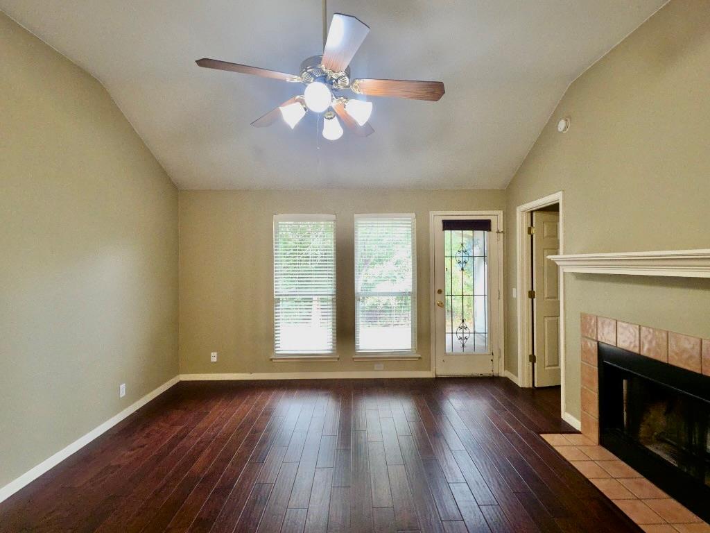 9106 Wellesley Dr Property Photo 3