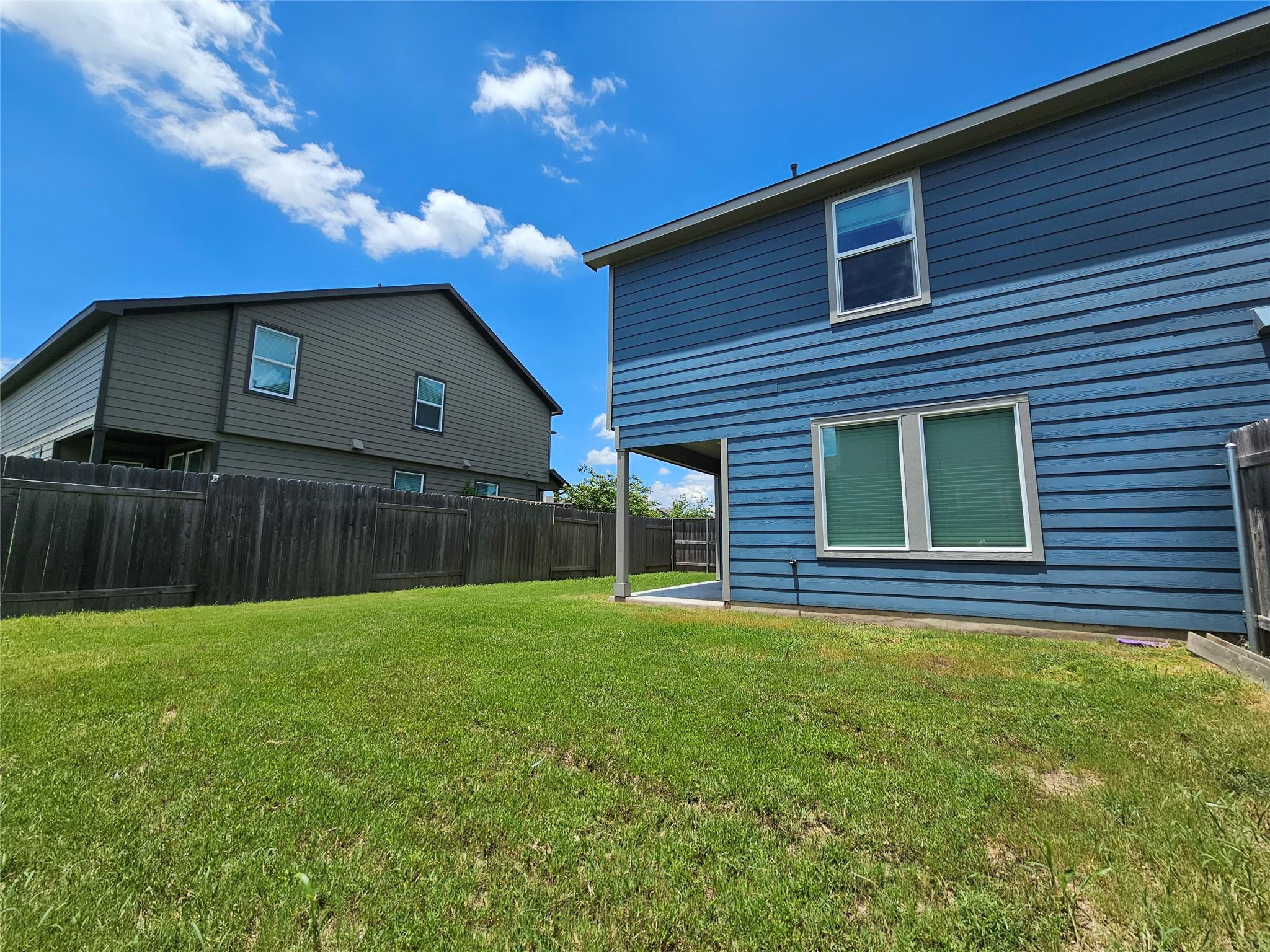 12109 Short Leaf Path Property Photo 4