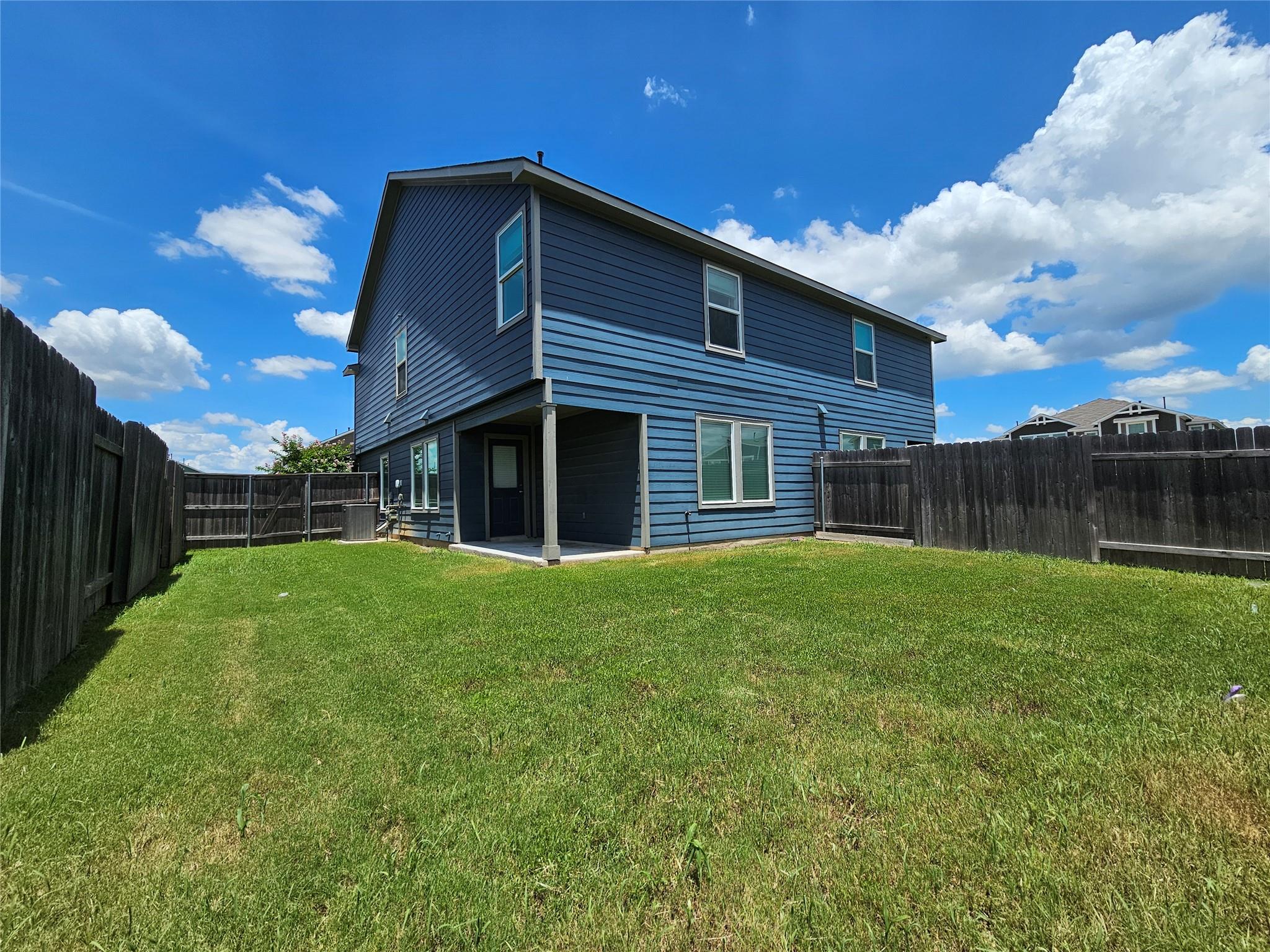 12109 Short Leaf Path Property Photo 5
